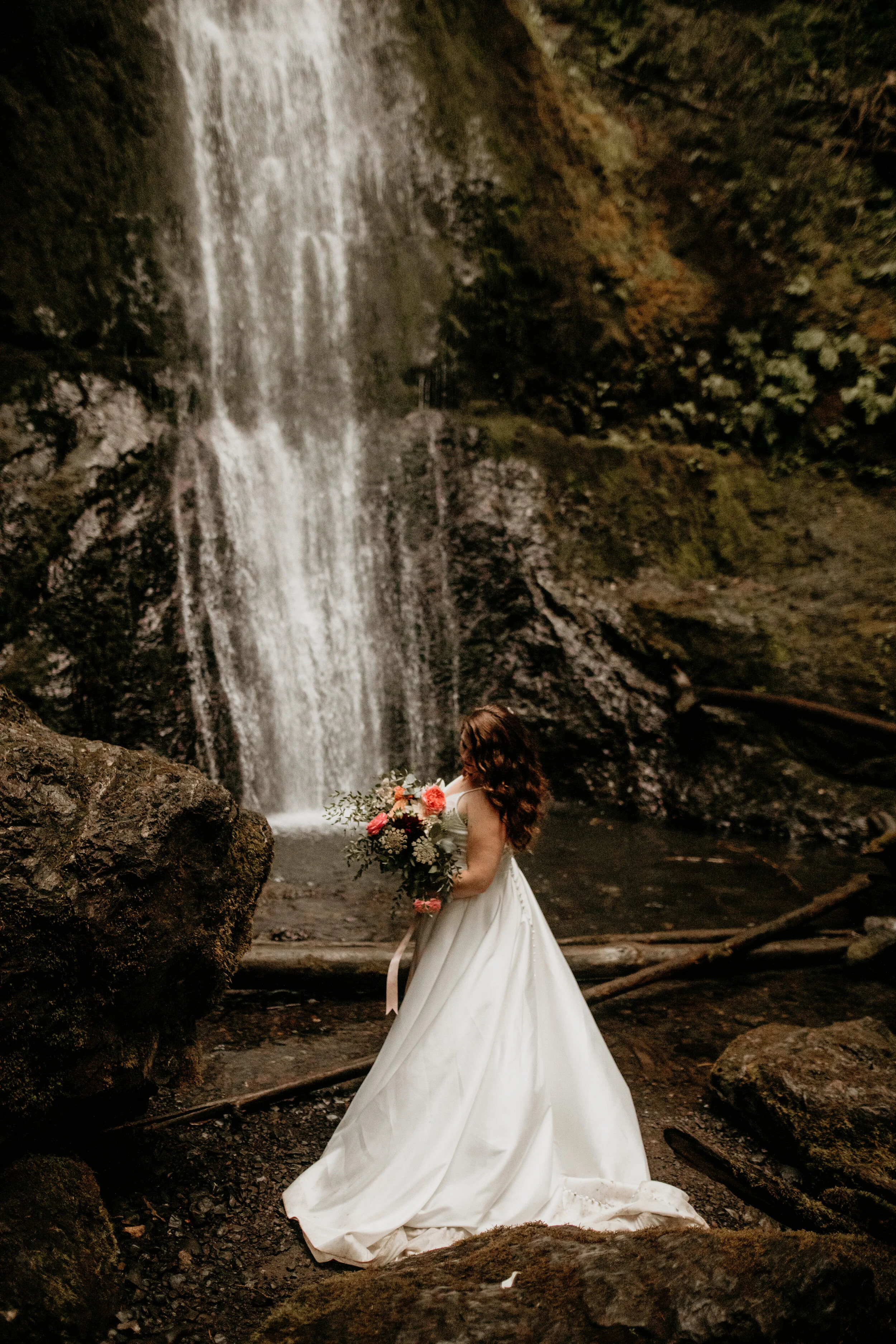 Olympic-national-park-lake-crescent-elopement-Ceremony-18.jpg