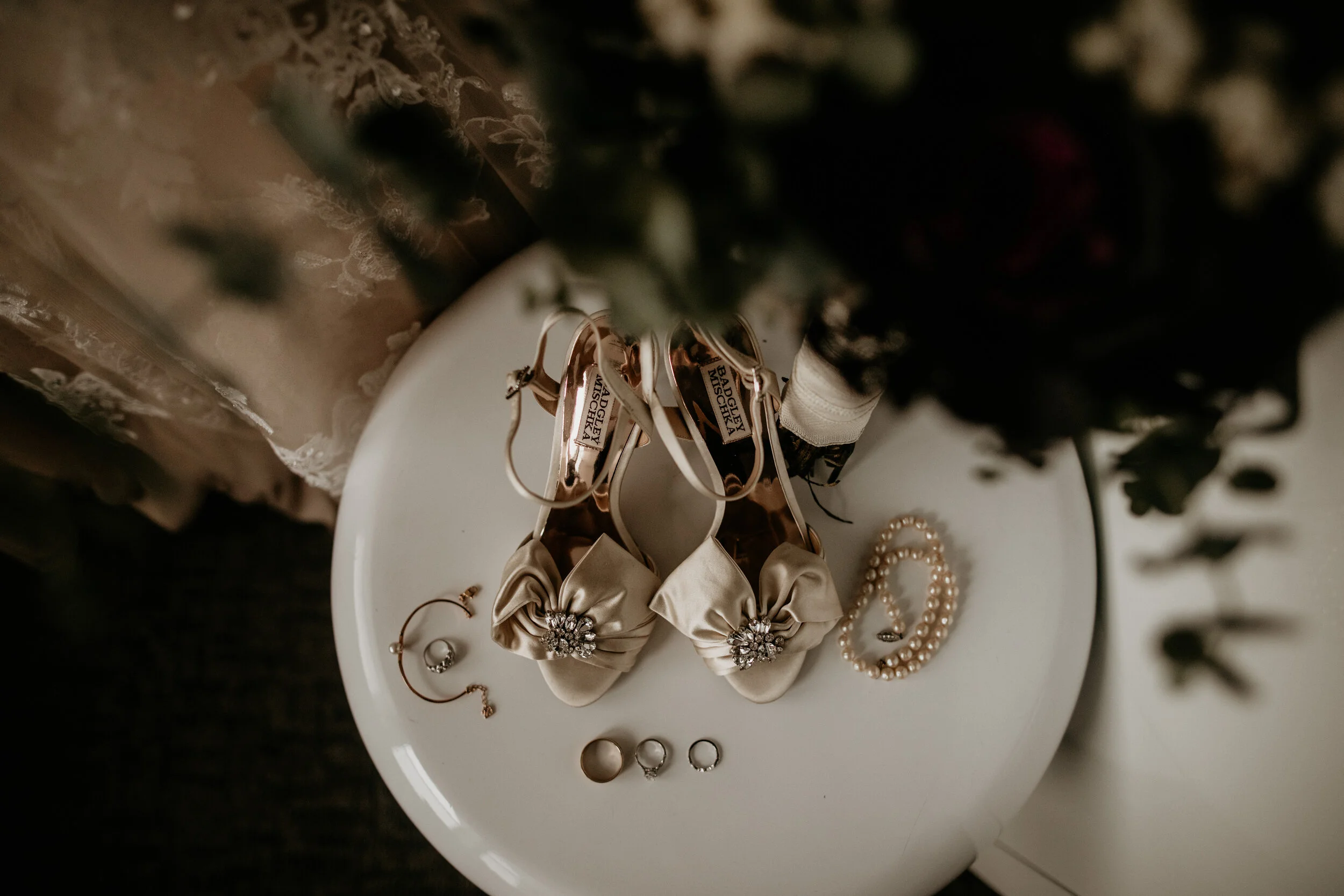 Snoqualmie falls elopement - Salish lodge elopement - snoqualmie falls wedding - Salish lodge wedding - snoqualmie falls elopement photographer - Salish lodge wedding photographer - snoqualmie pass elopement - waterfall elopement vibes - fall elopem…