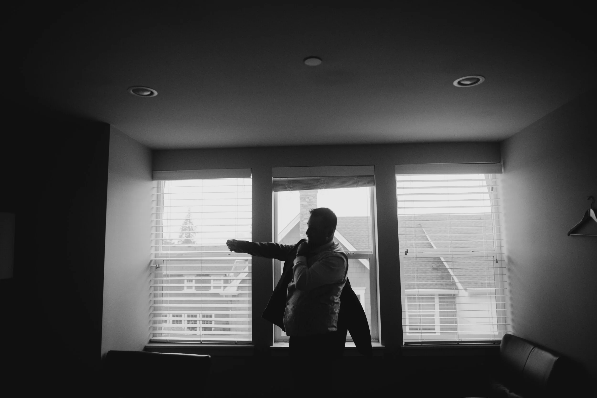 Snoqualmie falls elopement - Salish lodge elopement - snoqualmie falls wedding - Salish lodge wedding - snoqualmie falls elopement photographer - Salish lodge wedding photographer - snoqualmie pass elopement - waterfall elopement vibes - fall elopem…