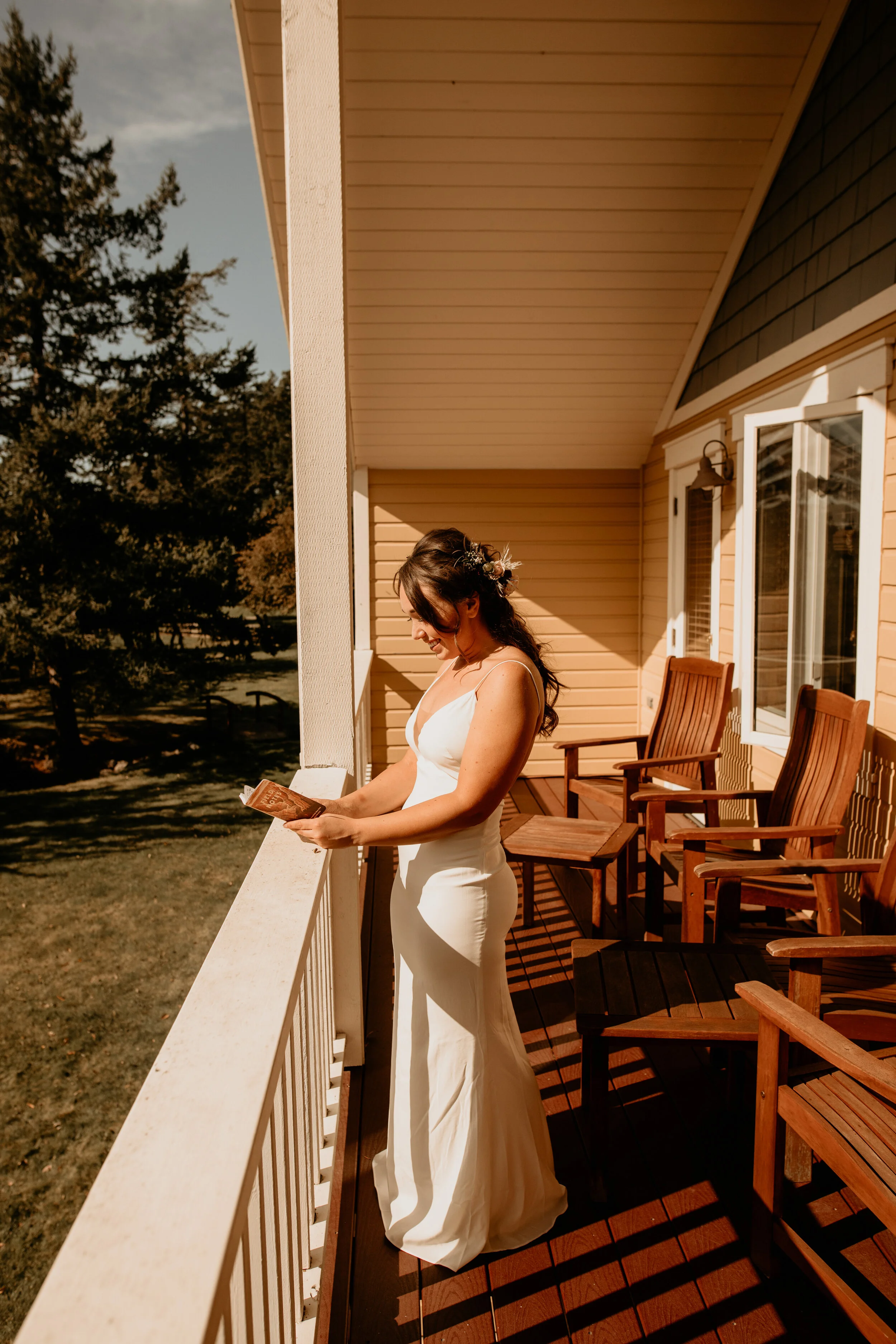 Orcas Island elopement - San Juan Island elopement - San Juan Island wedding - Orcas Island wedding - Orcas island elopement photographer -San Juan Island wedding photographer - Friday Harbor elopement - Island elopement vibes - fall elopement inspi…