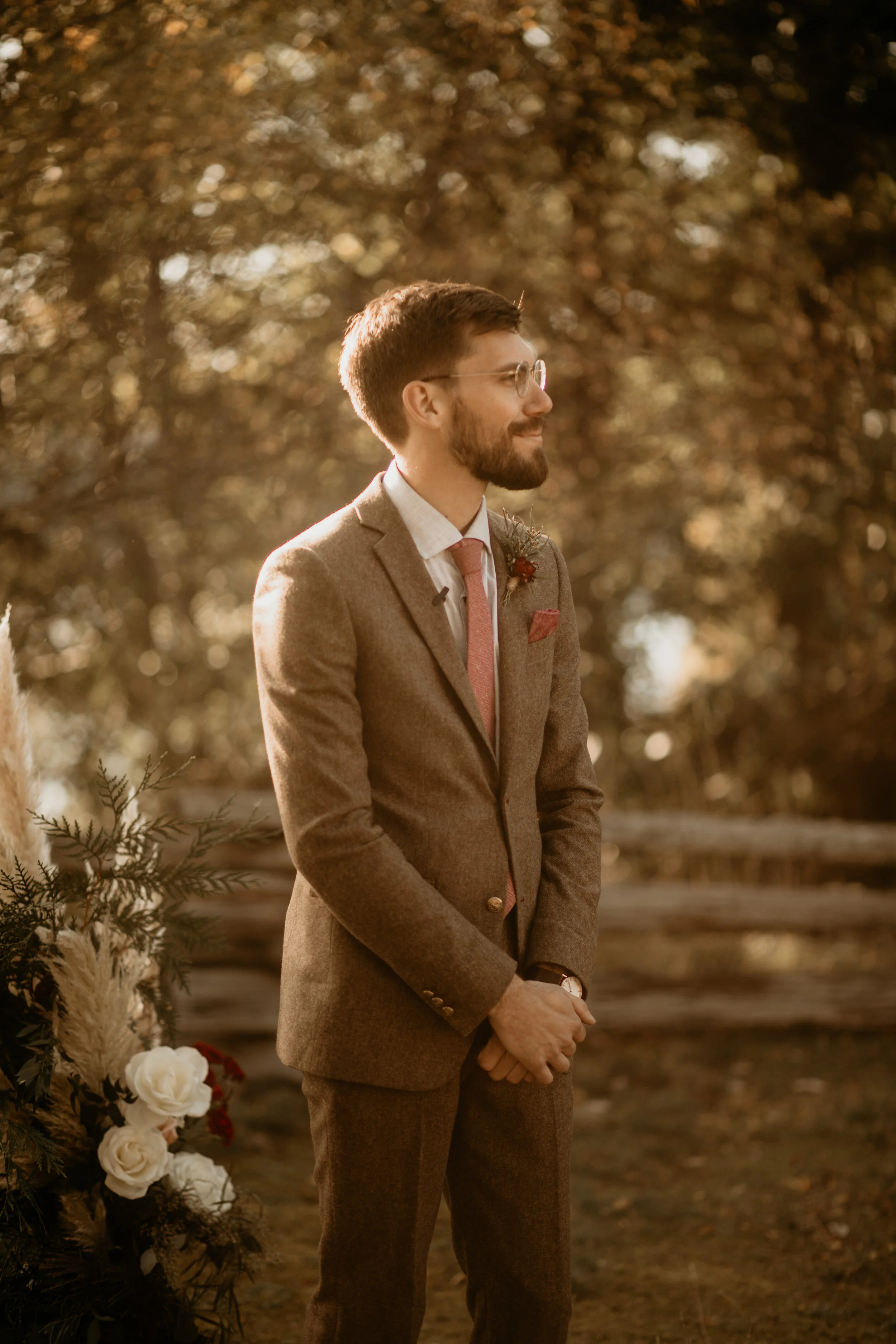 Orcas Island elopement - San Juan Island elopement - San Juan Island wedding - Orcas Island wedding - Orcas island elopement photographer -San Juan Island wedding photographer - Friday Harbor elopement - Island elopement vibes - fall elopement inspi…