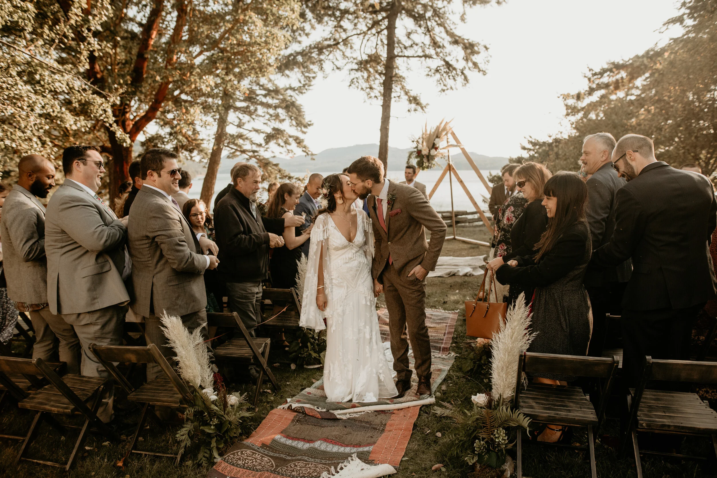 Orcas Island elopement - San Juan Island elopement - San Juan Island wedding - Orcas Island wedding - Orcas island elopement photographer -San Juan Island wedding photographer - Friday Harbor elopement - Island elopement vibes - fall elopement inspi…