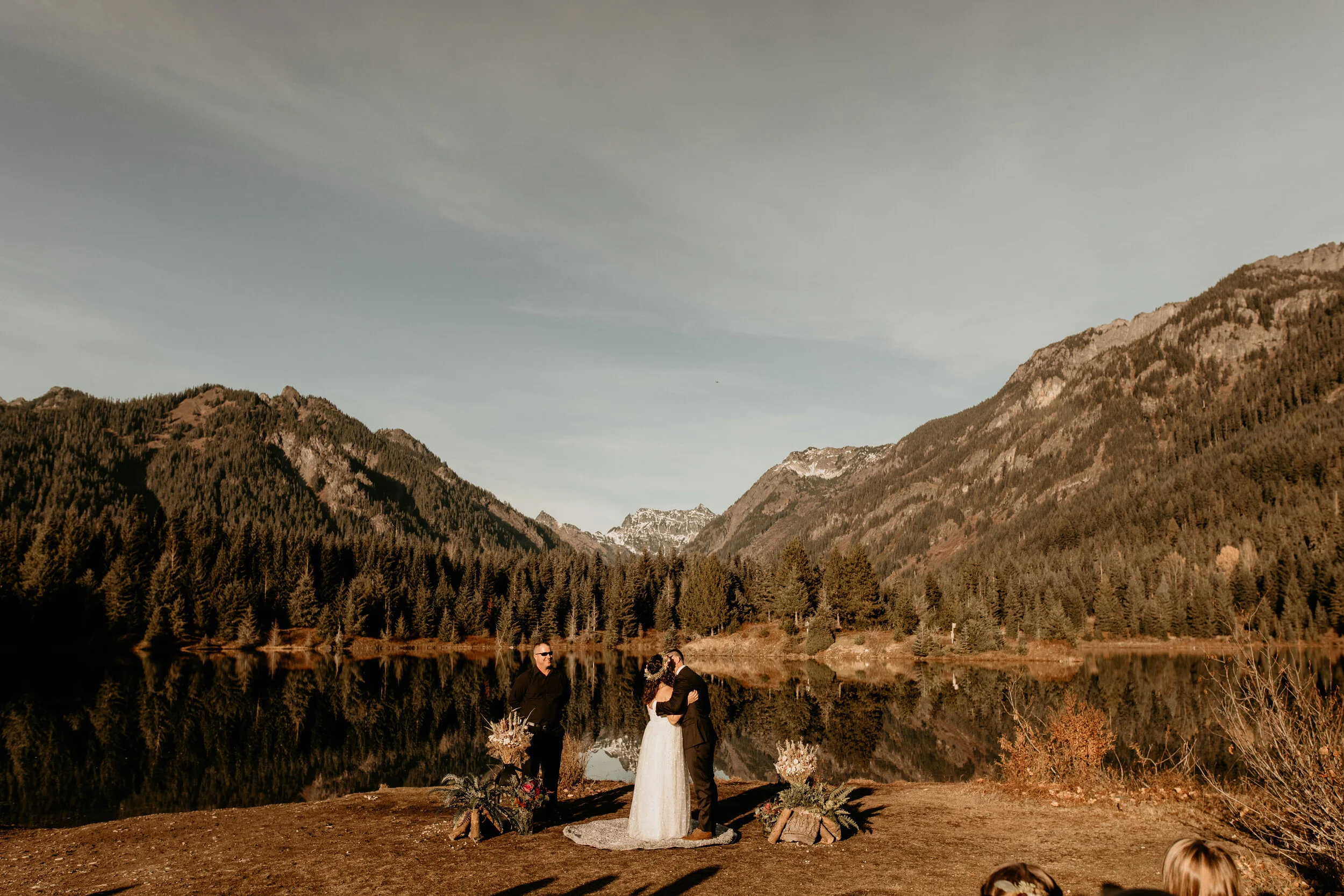 Gold Creek Pond elopement - Snoqualmie pass elopement - Hyatt elopement - gold creek pond wedding - gold creek pond elopement photographer - snoqualmie pass wedding photographer - pnw elopement - mountain elopement vibes - fall elopement inspiratio…