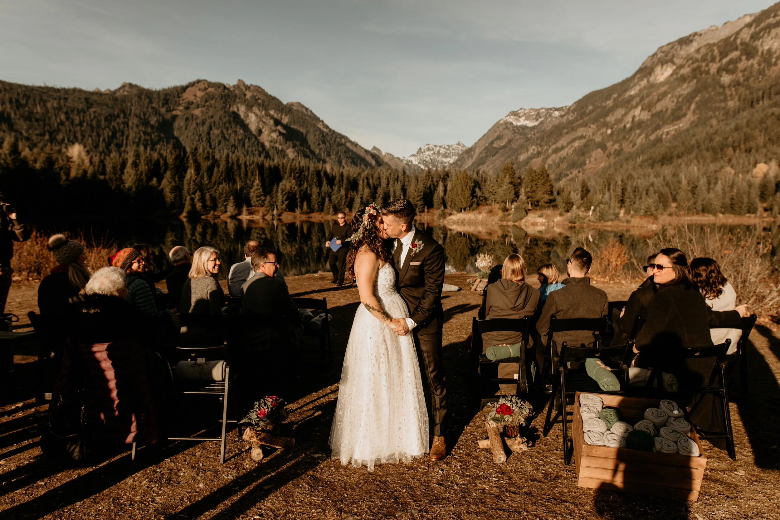 Gold Creek Pond elopement - Snoqualmie pass elopement - Hyatt elopement - gold creek pond wedding - gold creek pond elopement photographer - snoqualmie pass wedding photographer - pnw elopement - mountain elopement vibes - fall elopement inspiration…
