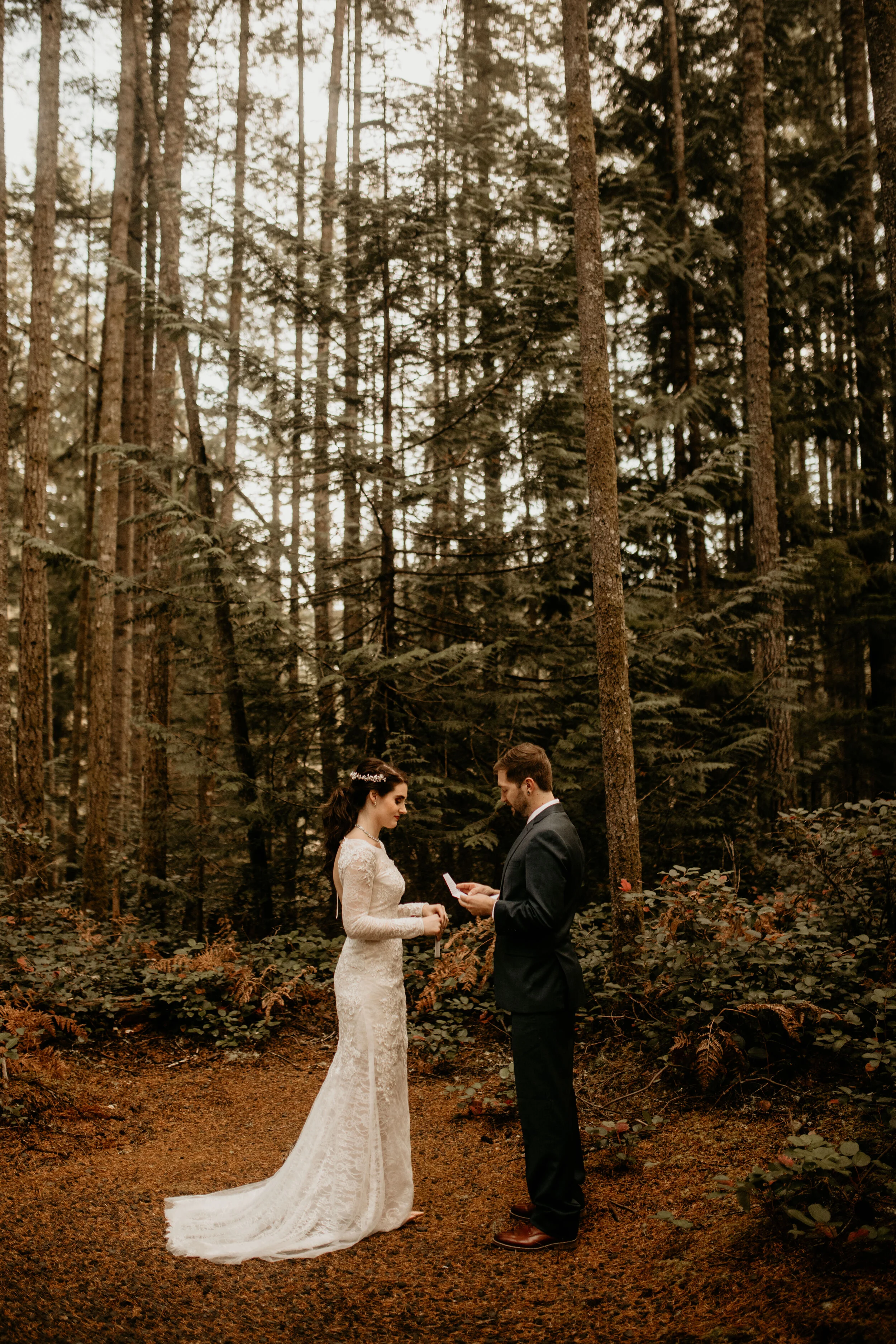 Forest elopement - Mountain Woods elopement - snoqualmie falls wedding - Salish lodge wedding - snoqualmie falls elopement photographer - Salish lodge wedding photographer - snoqualmie pass elopement - waterfall elopement vibes - fall elopement insp…