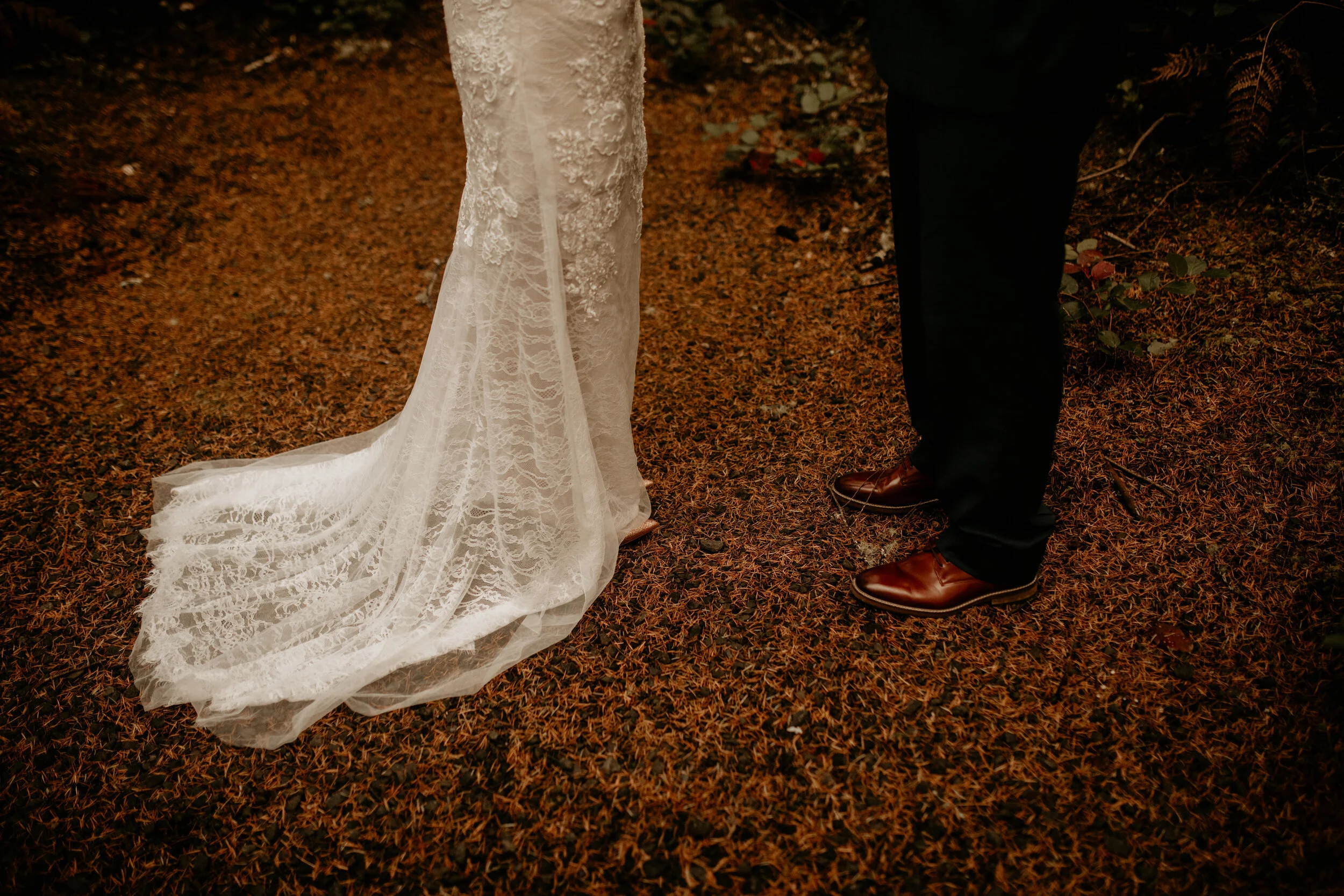 Forest elopement - Mountain Woods elopement - snoqualmie falls wedding - Salish lodge wedding - snoqualmie falls elopement photographer - Salish lodge wedding photographer - snoqualmie pass elopement - waterfall elopement vibes - fall elopement insp…