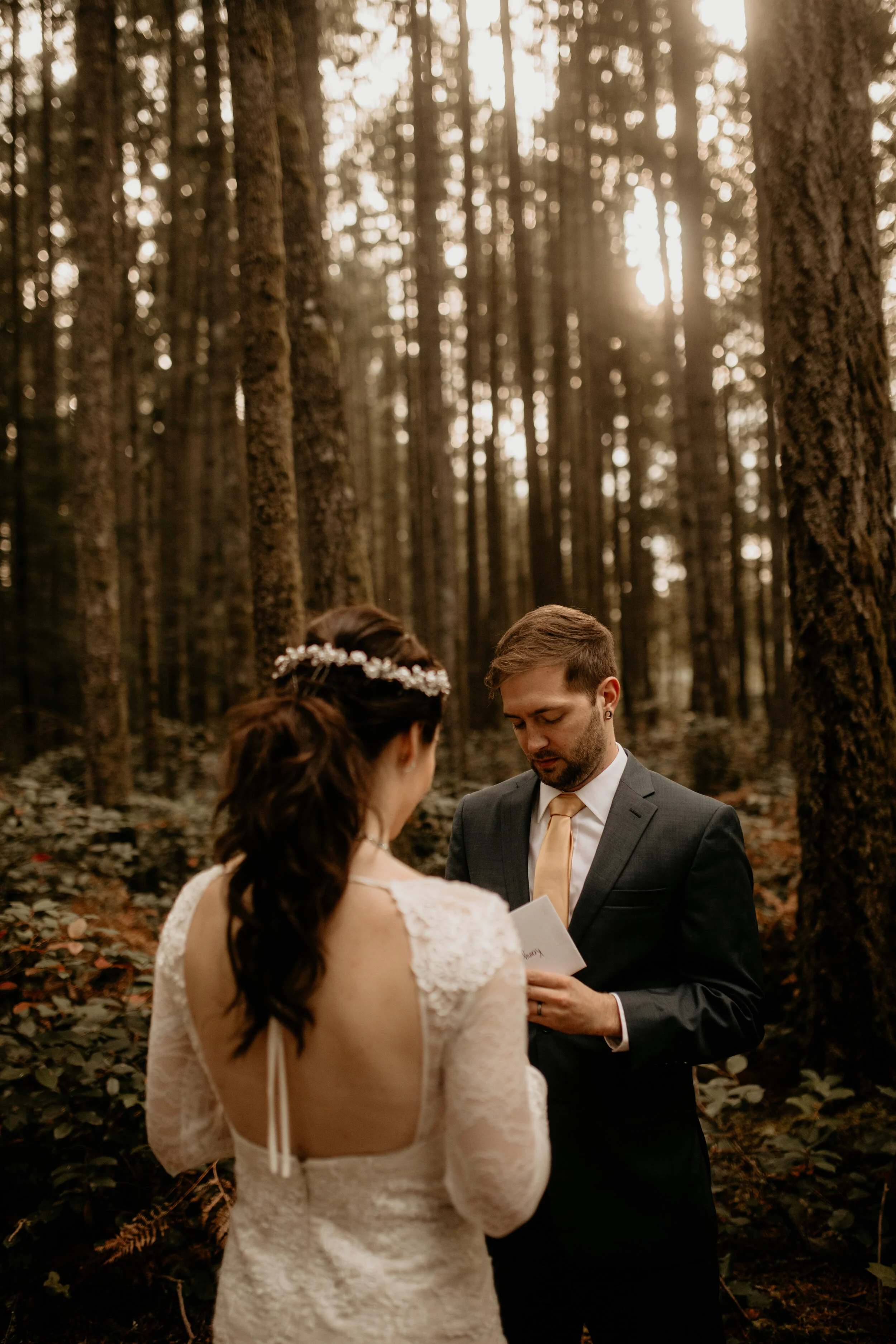 Forest elopement - Mountain Woods elopement - snoqualmie falls wedding - Salish lodge wedding - snoqualmie falls elopement photographer - Salish lodge wedding photographer - snoqualmie pass elopement - waterfall elopement vibes - fall elopement insp…