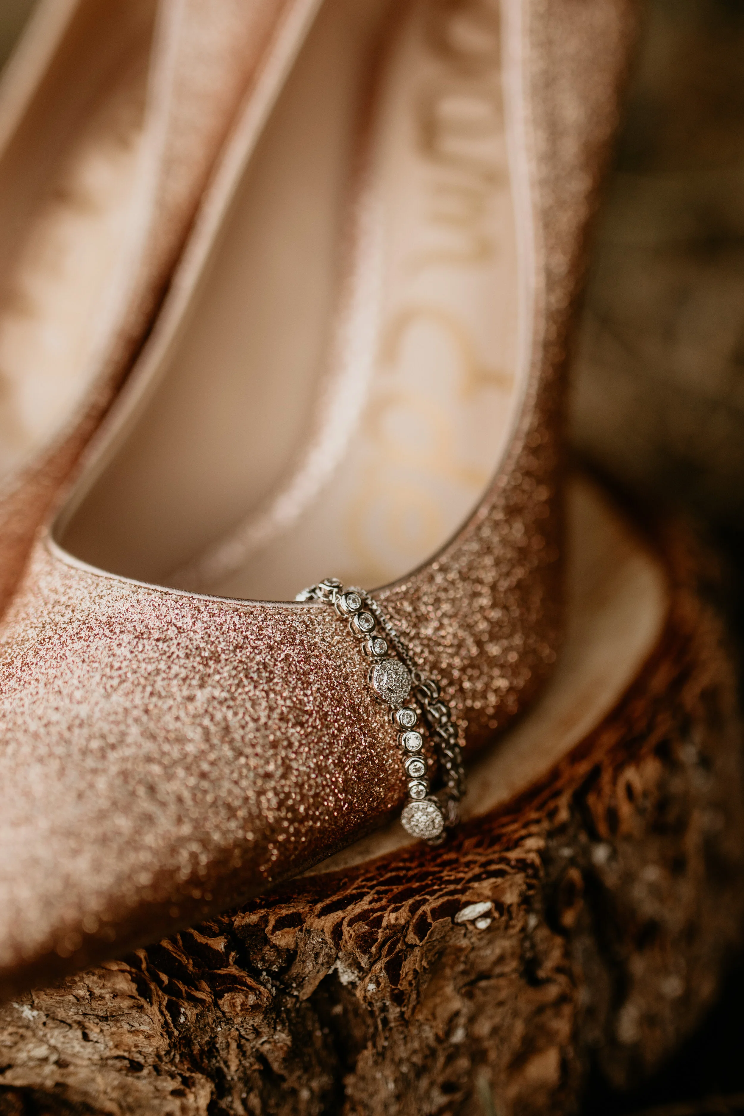 Forest elopement - Mountain Woods elopement - snoqualmie falls wedding - Salish lodge wedding - snoqualmie falls elopement photographer - Salish lodge wedding photographer - snoqualmie pass elopement - waterfall elopement vibes - fall elopement insp…