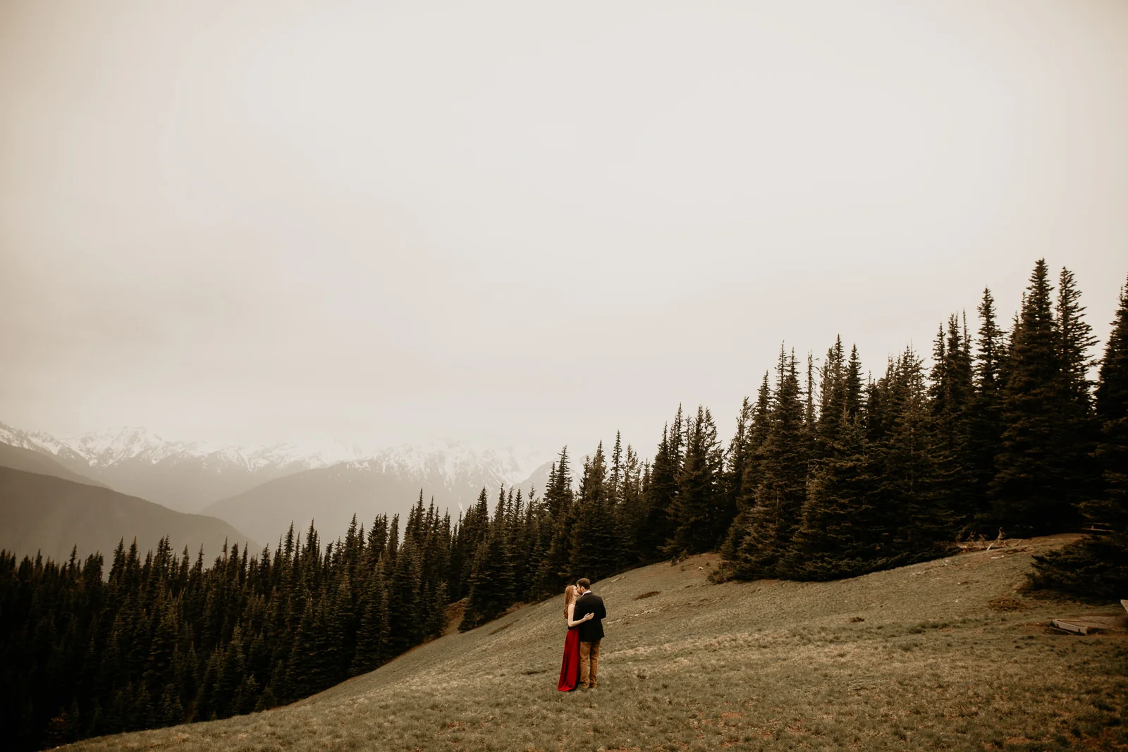 North cascades national park elopement - Mount Rainier National Park Elopement - Olympic National Park Elopement - Best places to elope in Washington - most beautiful places in pnw to elope - best elopement locations in Washington -North cascades na…