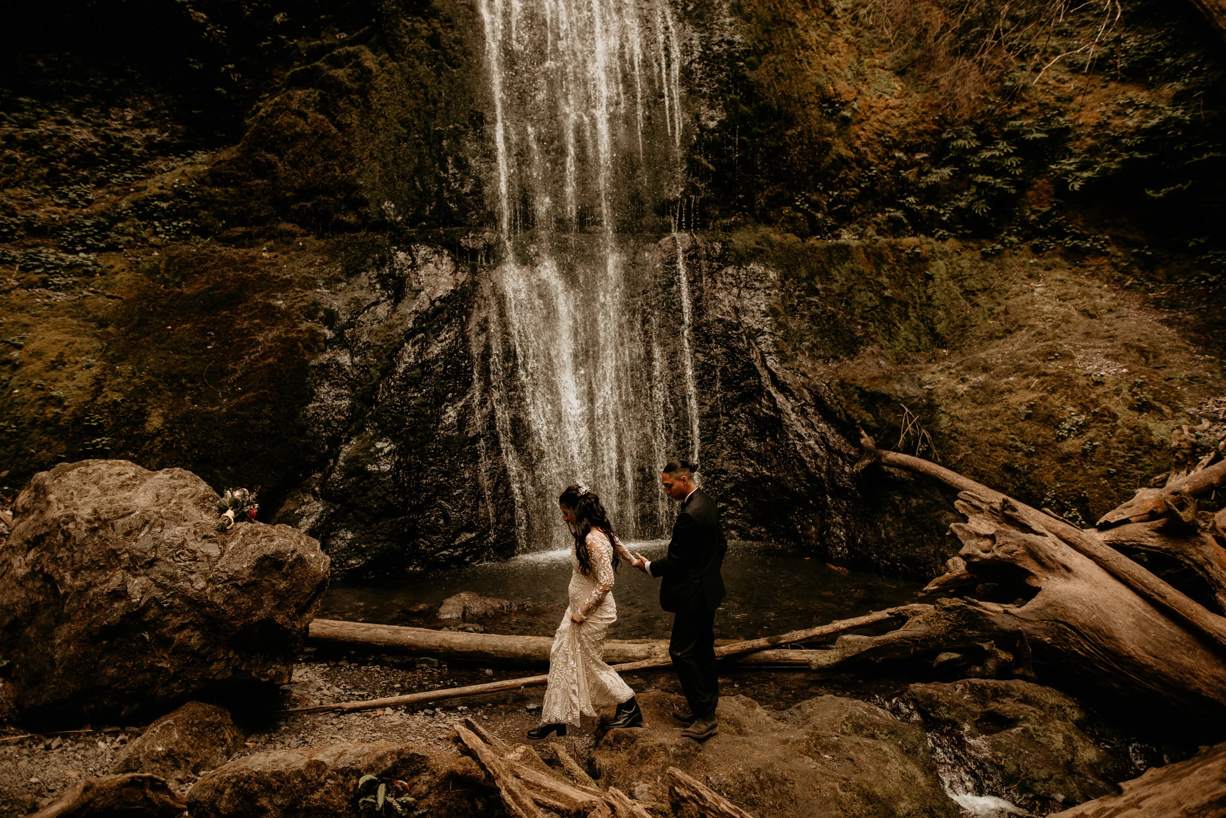 North cascades national park elopement - Mount Rainier National Park Elopement - Olympic National Park Elopement - Best places to elope in Washington - most beautiful places in pnw to elope - best elopement locations in Washington -North cascades na…
