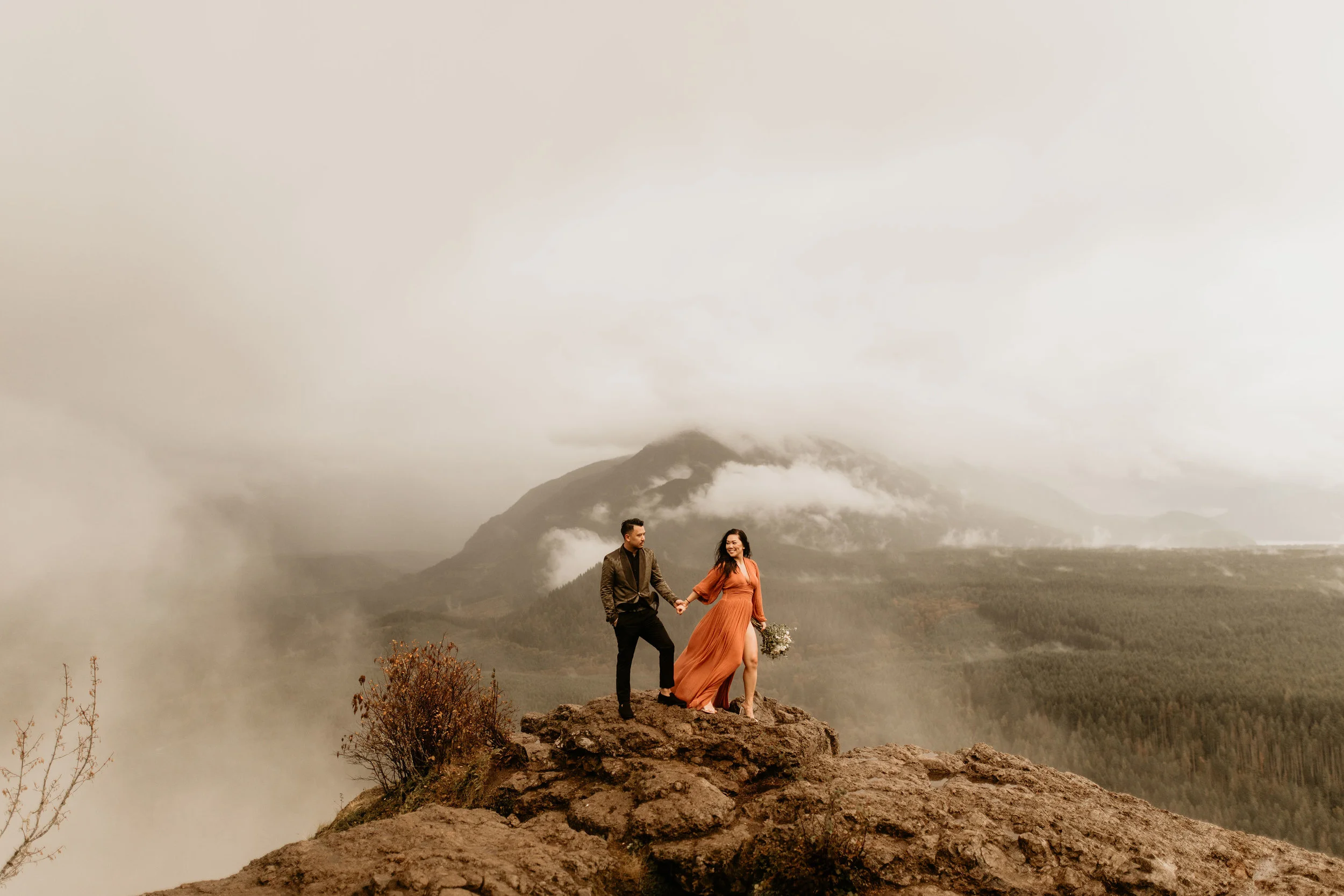 North cascades national park elopement - Mount Rainier National Park Elopement - Olympic National Park Elopement - Best places to elope in Washington - most beautiful places in pnw to elope - best elopement locations in Washington -North cascades na…