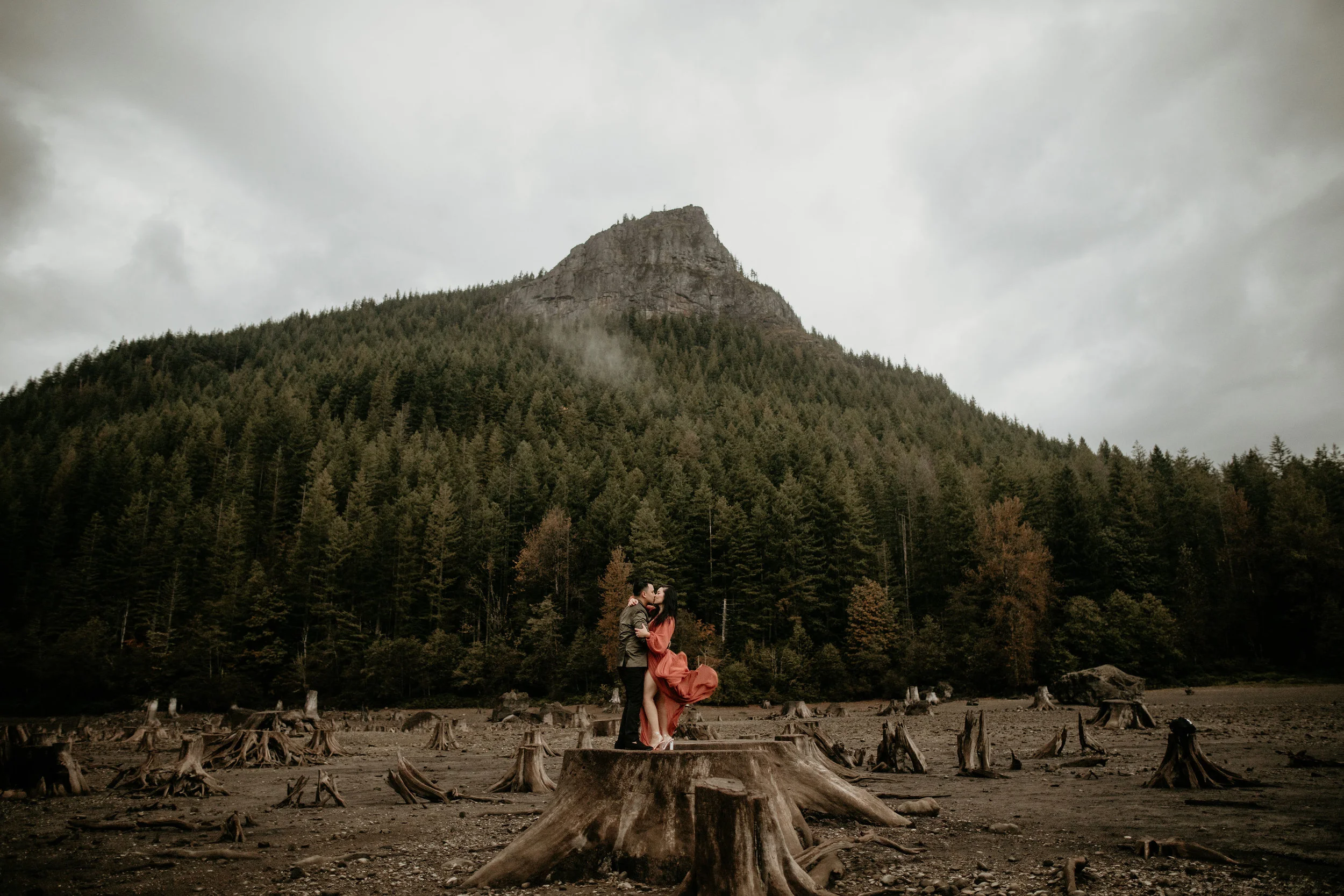 North cascades national park elopement - Mount Rainier National Park Elopement - Olympic National Park Elopement - Best places to elope in Washington - most beautiful places in pnw to elope - best elopement locations in Washington -North cascades na…