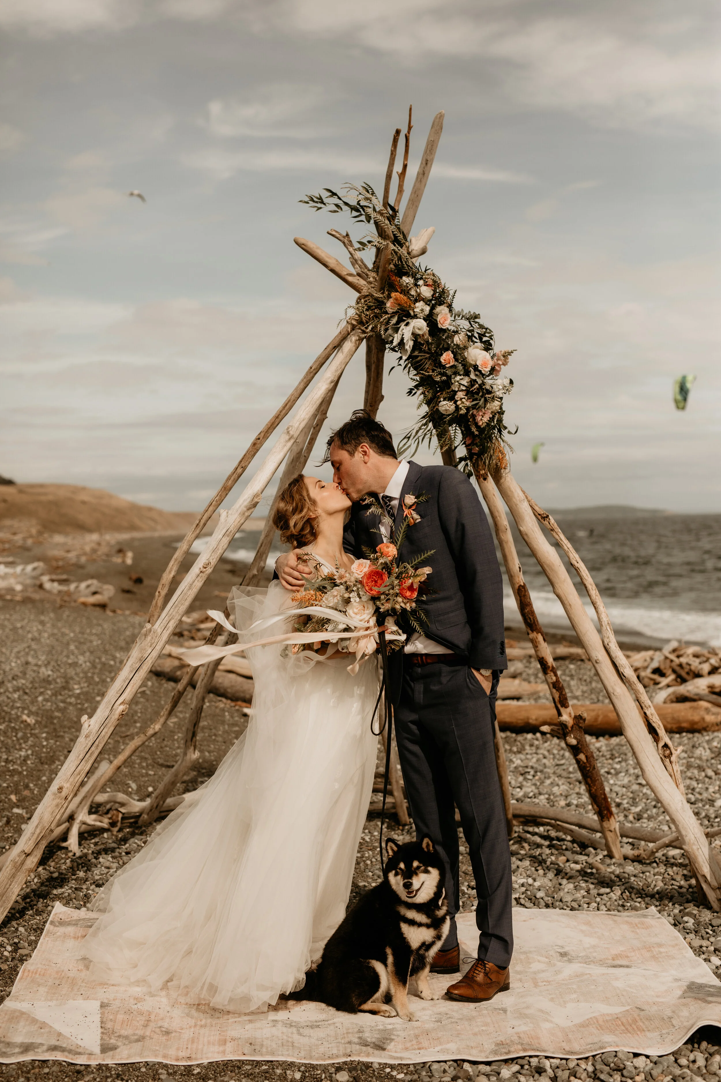 North cascades national park elopement - Mount Rainier National Park Elopement - Olympic National Park Elopement - Best places to elope in Washington - most beautiful places in pnw to elope - best elopement locations in Washington -North cascades na…