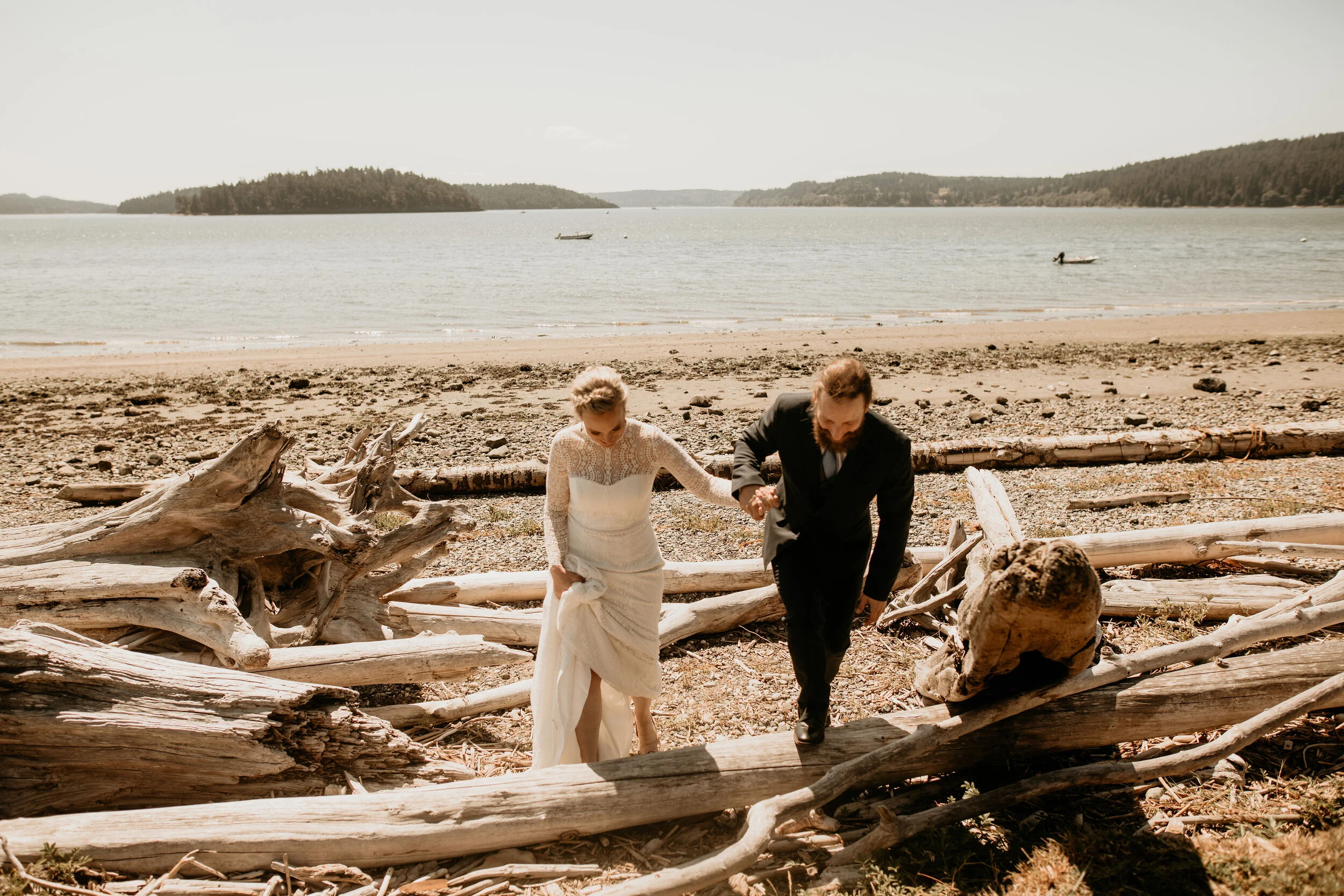 North cascades national park elopement - Mount Rainier National Park Elopement - Olympic National Park Elopement - Best places to elope in Washington - most beautiful places in pnw to elope - best elopement locations in Washington -North cascades na…
