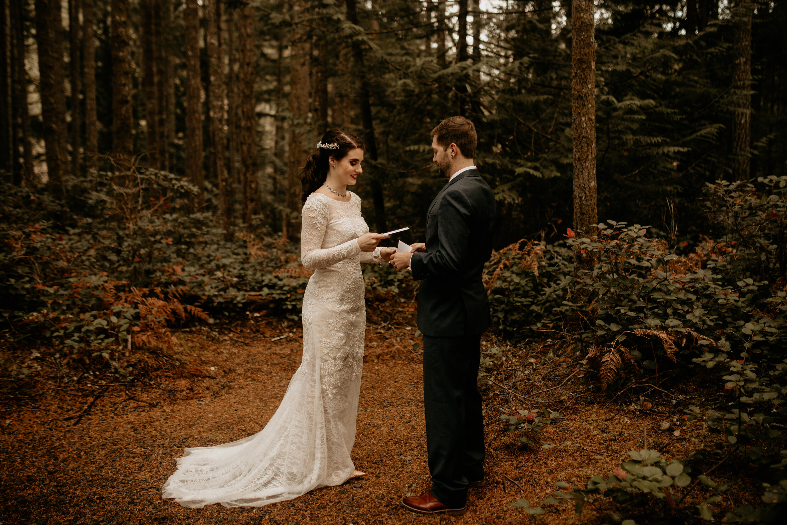 North cascades national park elopement - Mount Rainier National Park Elopement - Olympic National Park Elopement - Best places to elope in Washington - most beautiful places in pnw to elope - best elopement locations in Washington -North cascades na…