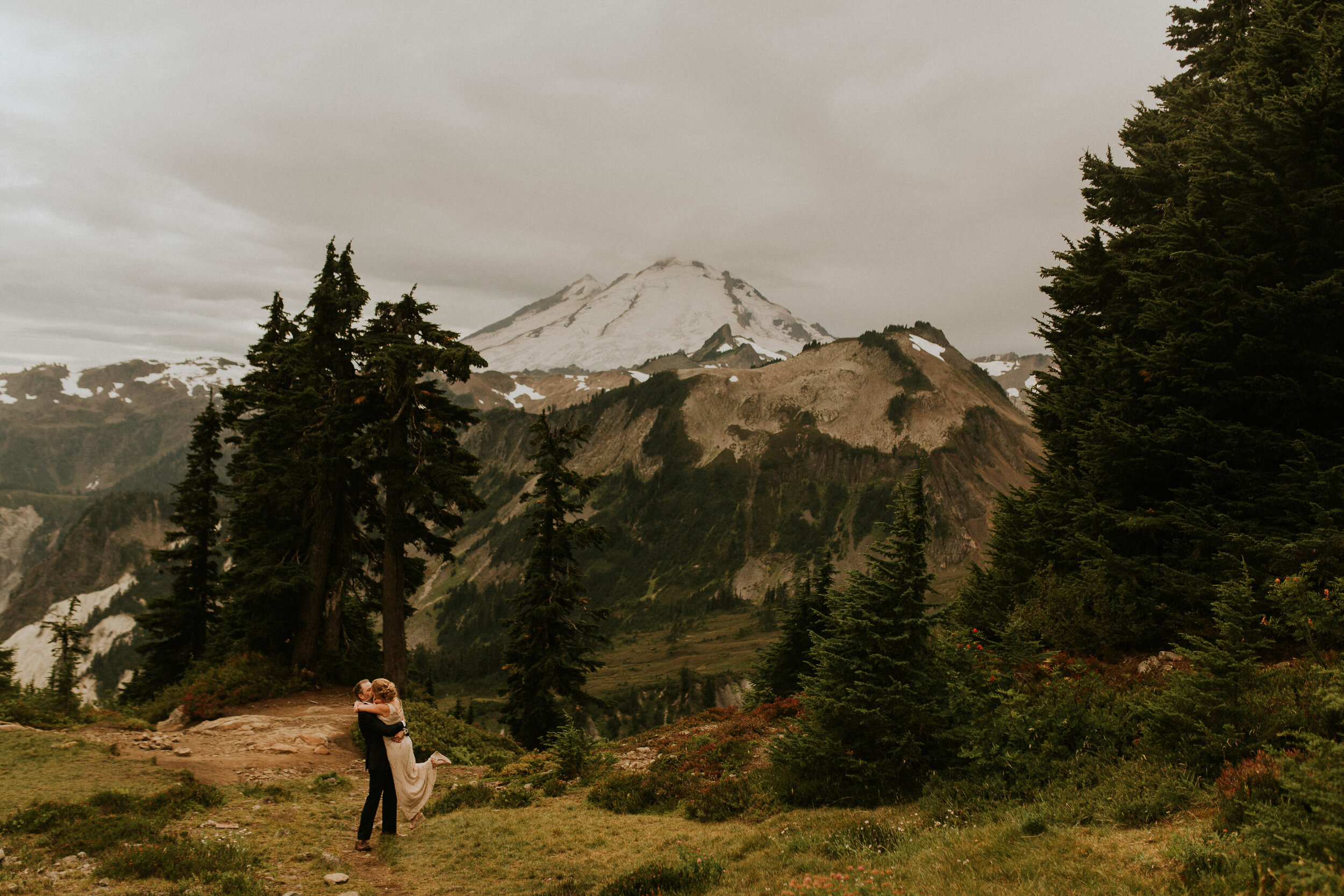Mount-baker-artist-point-elopement-Bride-Groom-125.jpg