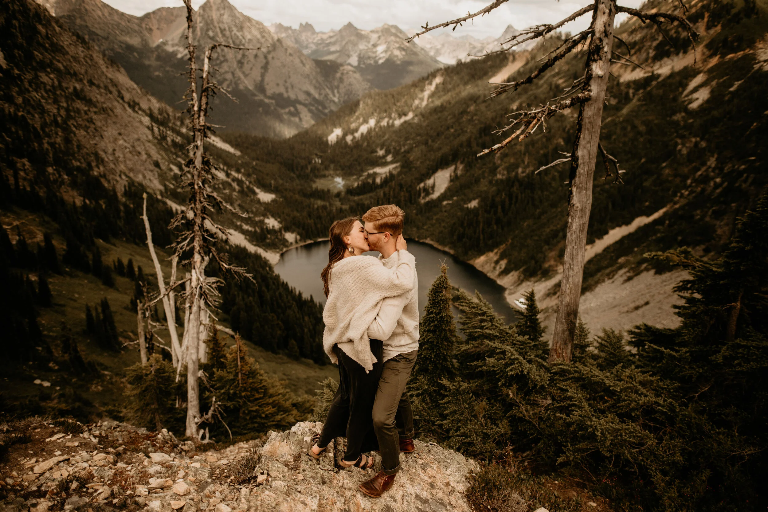 North-cascades-engagement-photos-heather-maple-pass-sam-Kori-80.jpg