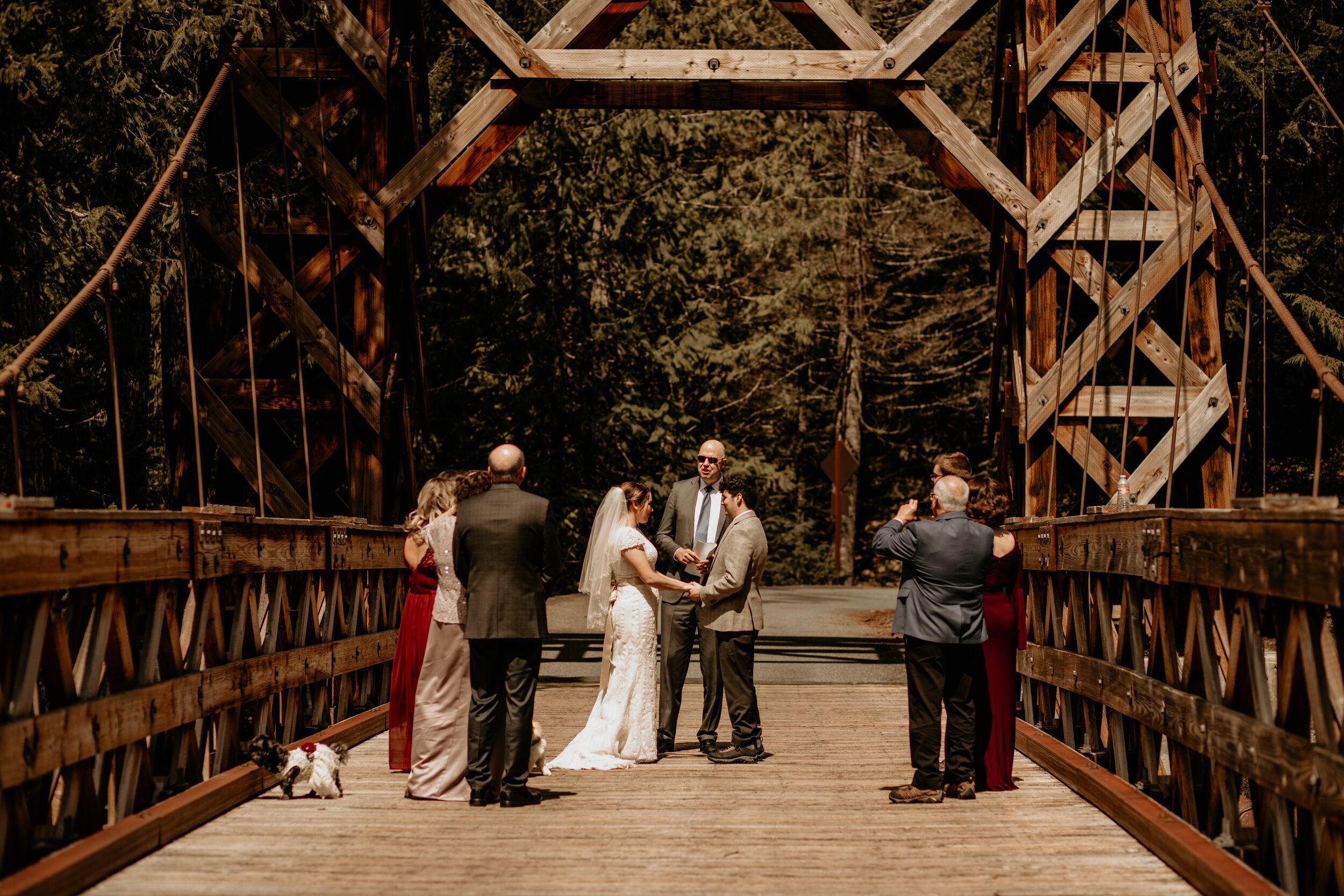 Salish-lodge-ssnoqualmie-falls-elopement-Snoqualmie-Ceremony-25.jpg