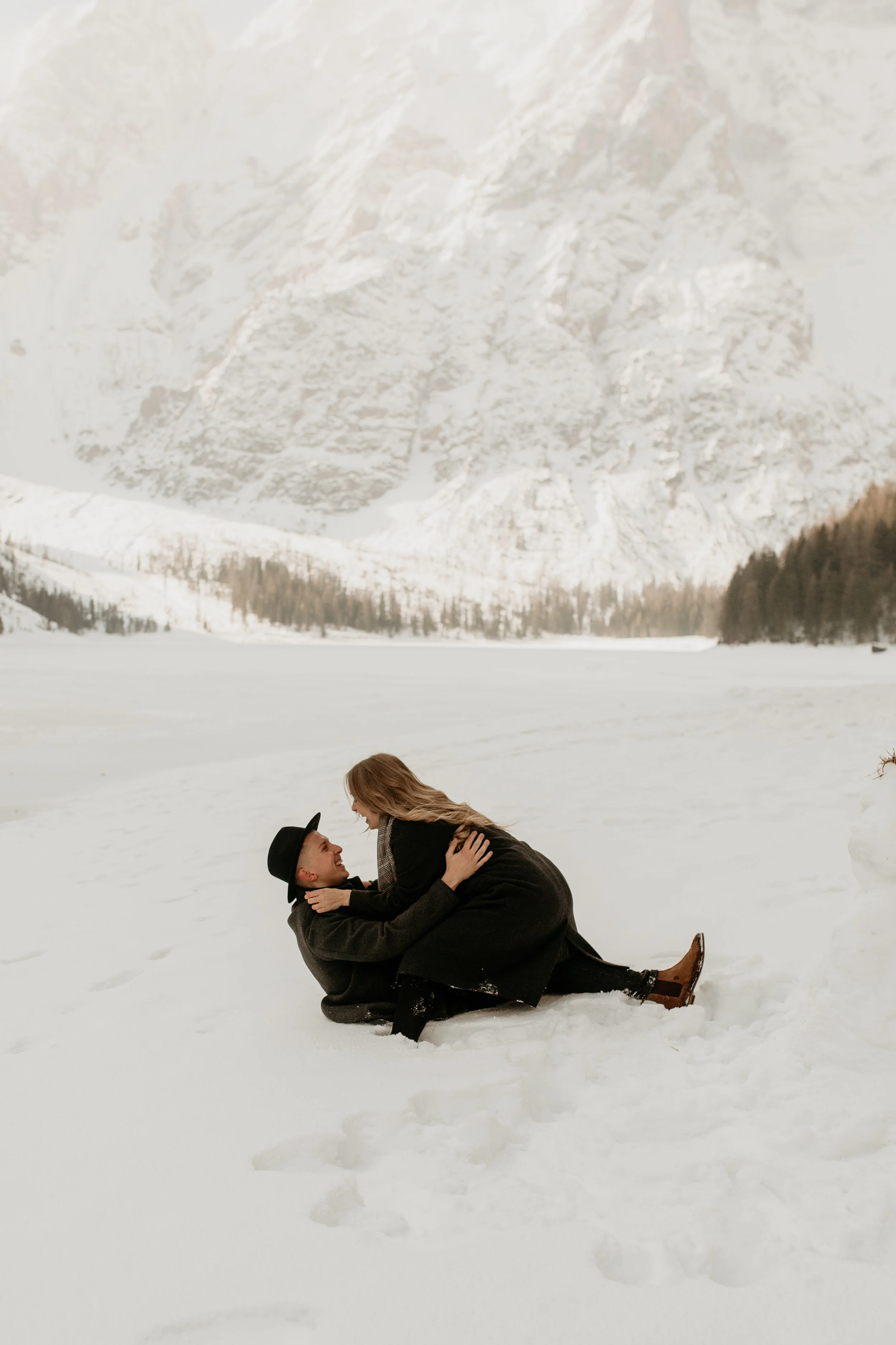 lago di braies elopement photographer