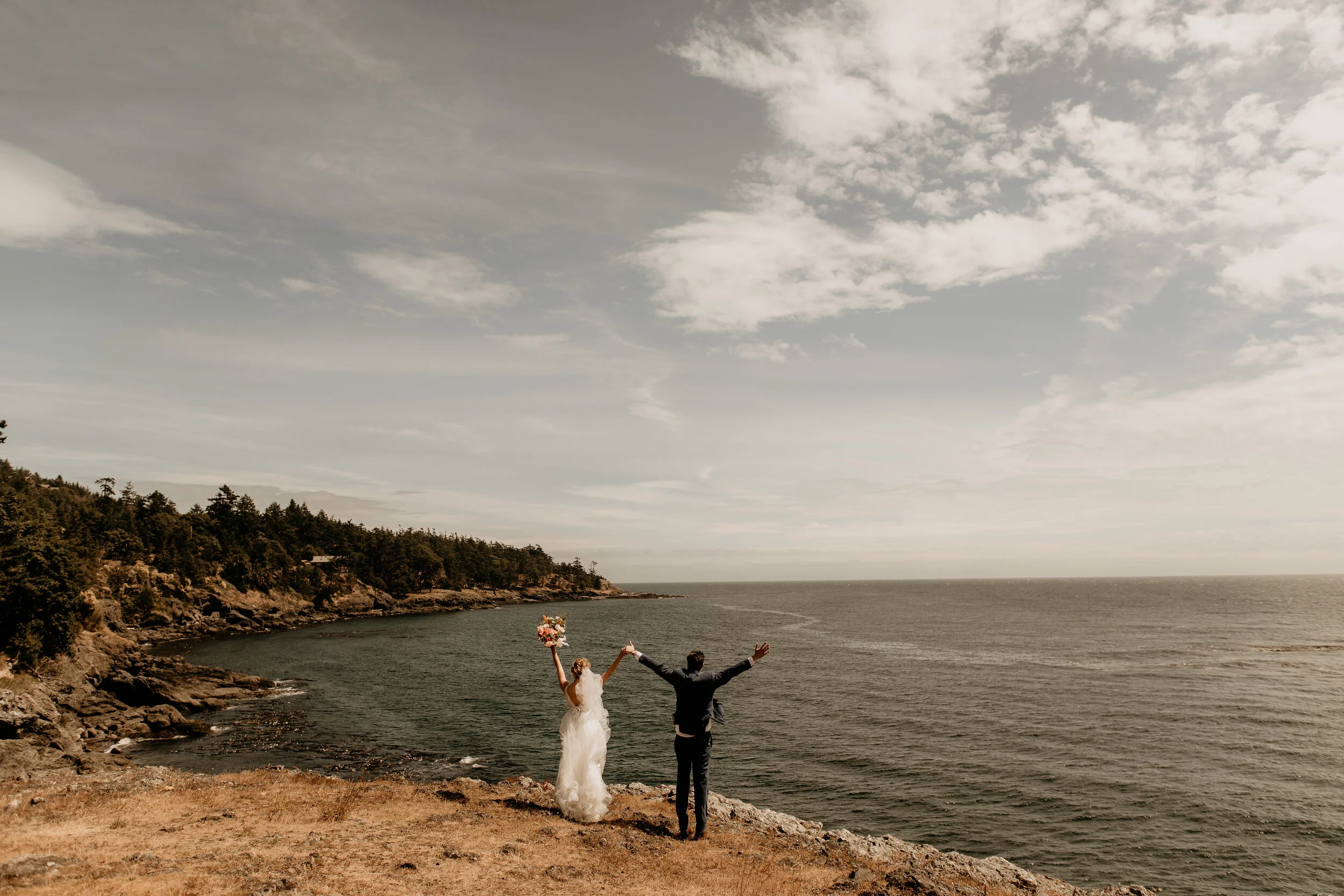 San-Juan-Island-Elopement-First-Look-78.jpg