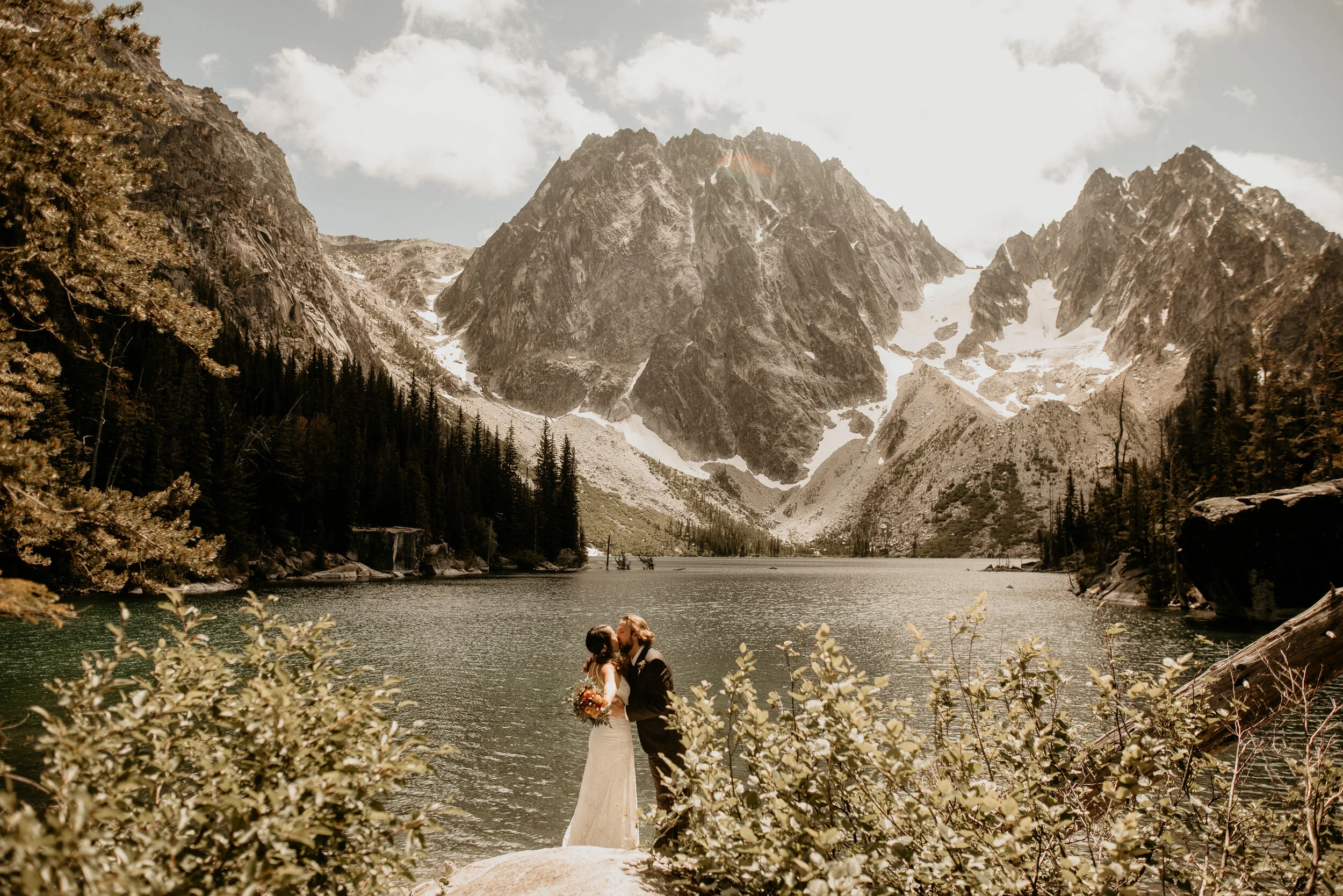 colchuck-lake-elopement-photographer-breeanna-lasher-150.jpg