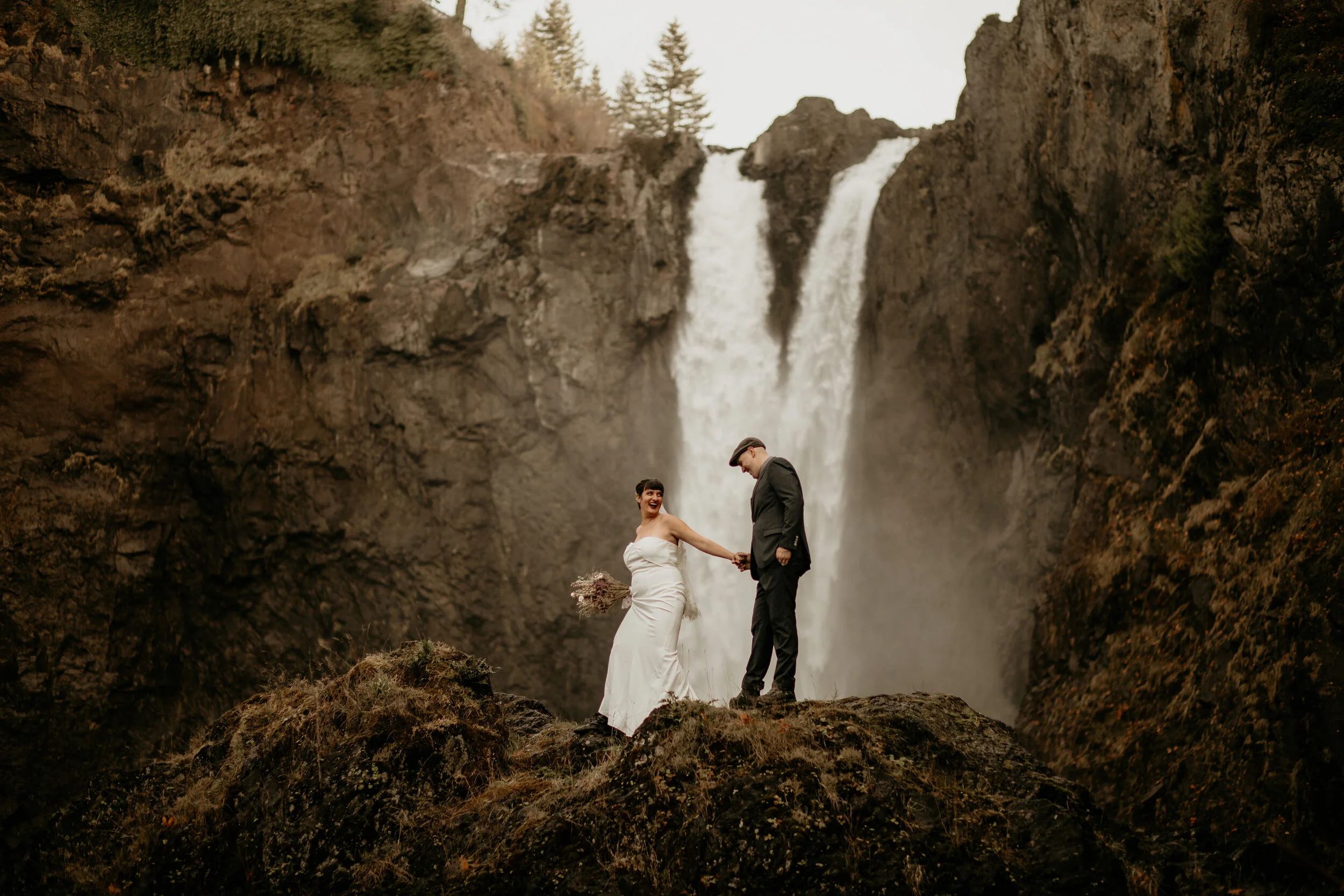 snoqualmie-falls-elopement-breeanna-lasher-katie-brian-20.jpg