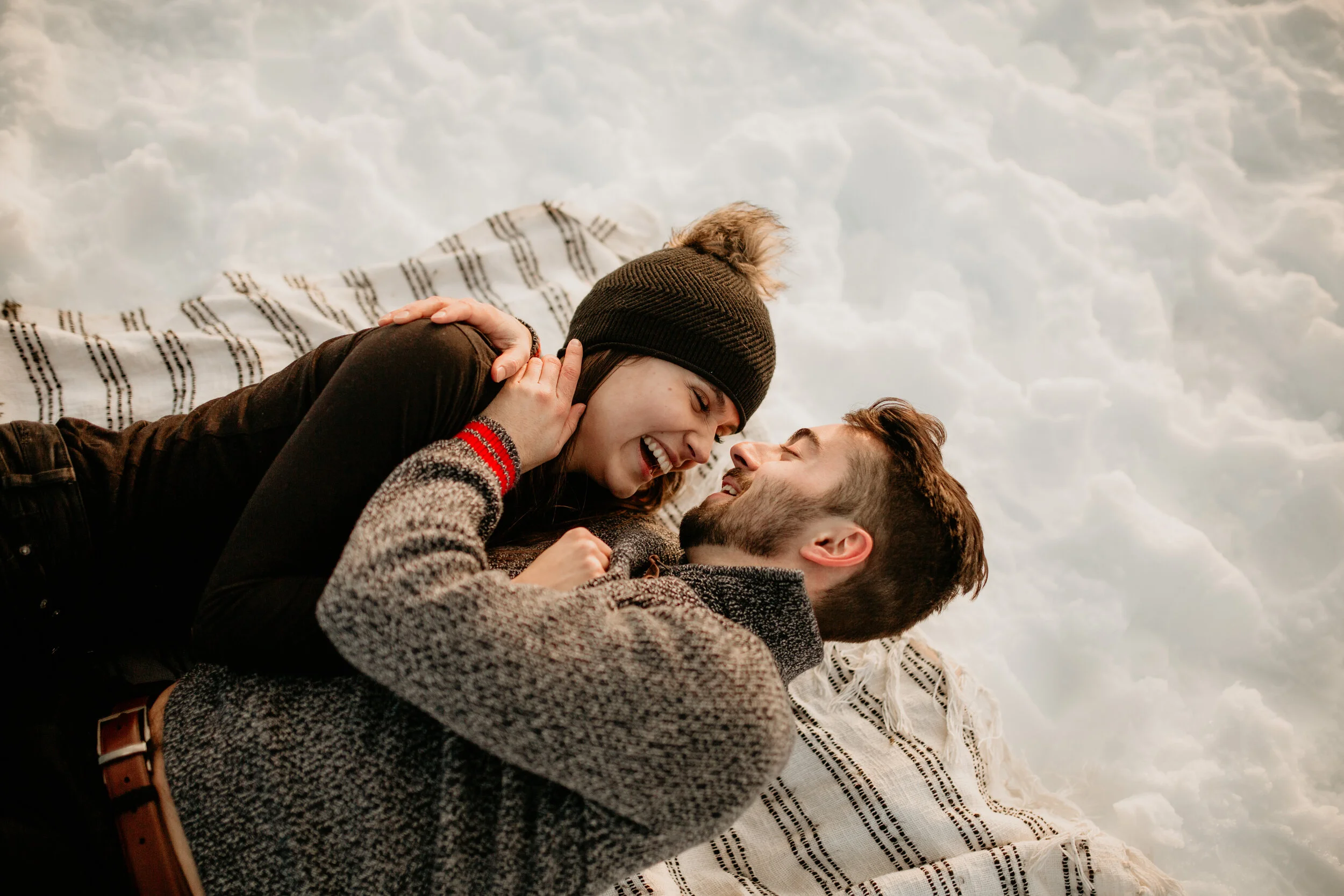 Winter engagement photo inspiration