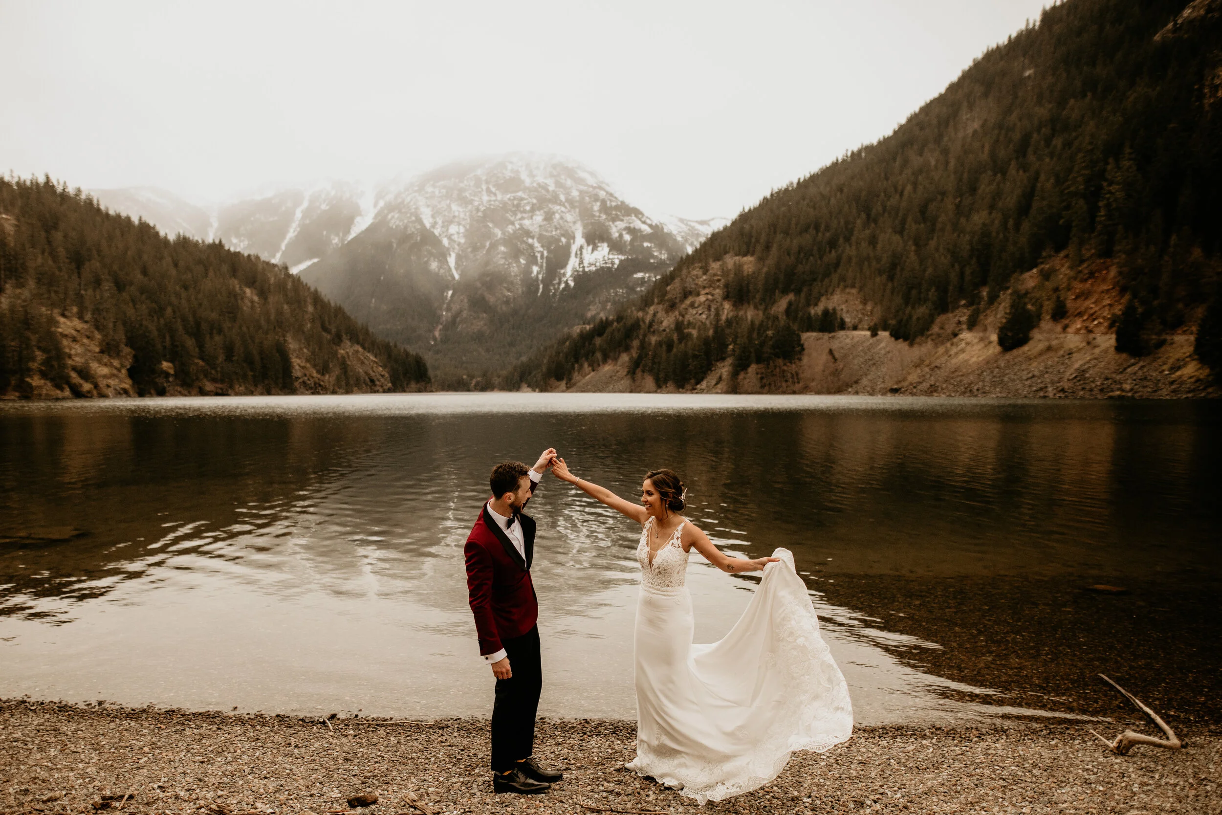 drive up location! beautiful lake surrounded by mountains, forest right next to lake, cute cabins pretty close are available to rent!