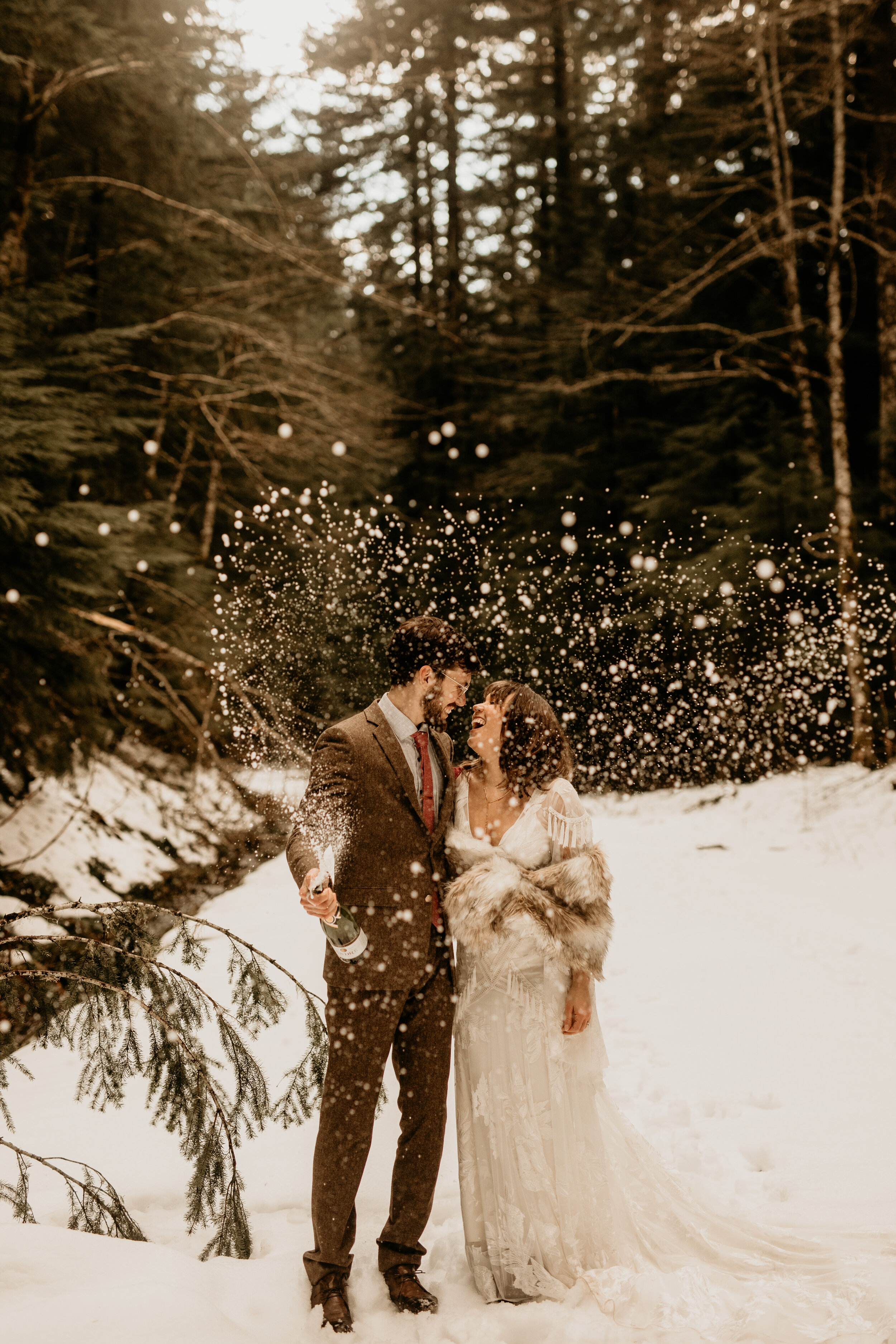 What does it mean to elope?