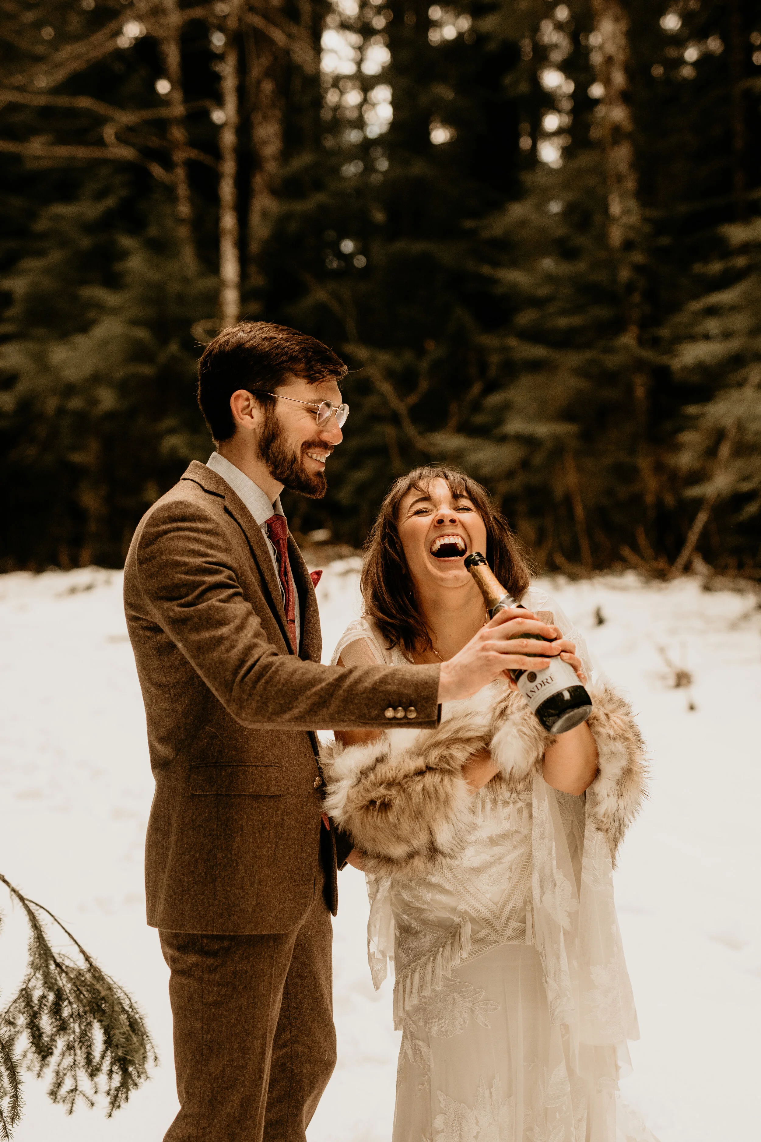 what does it mean to elope nowadays?