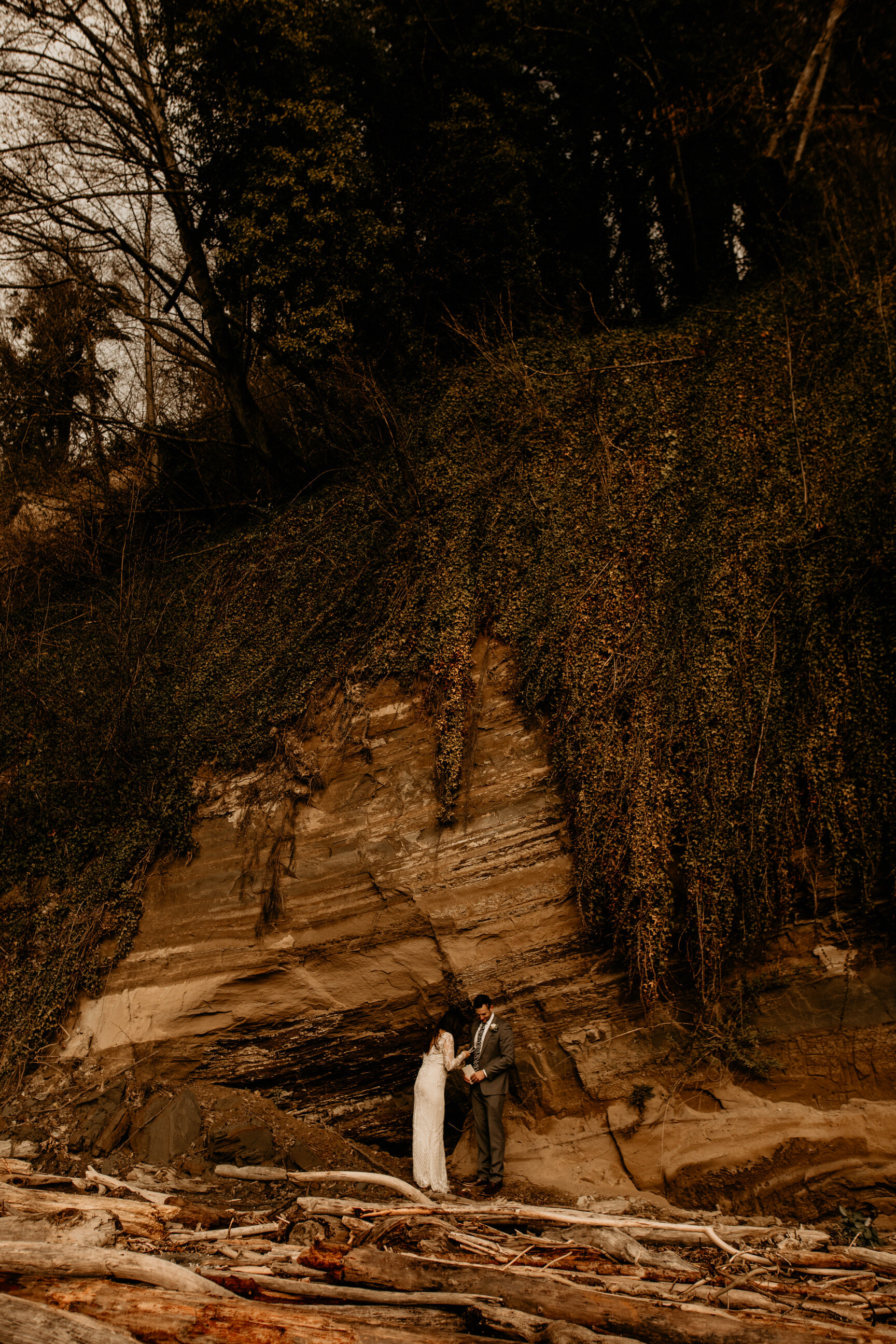 how to elope safely during corona virus