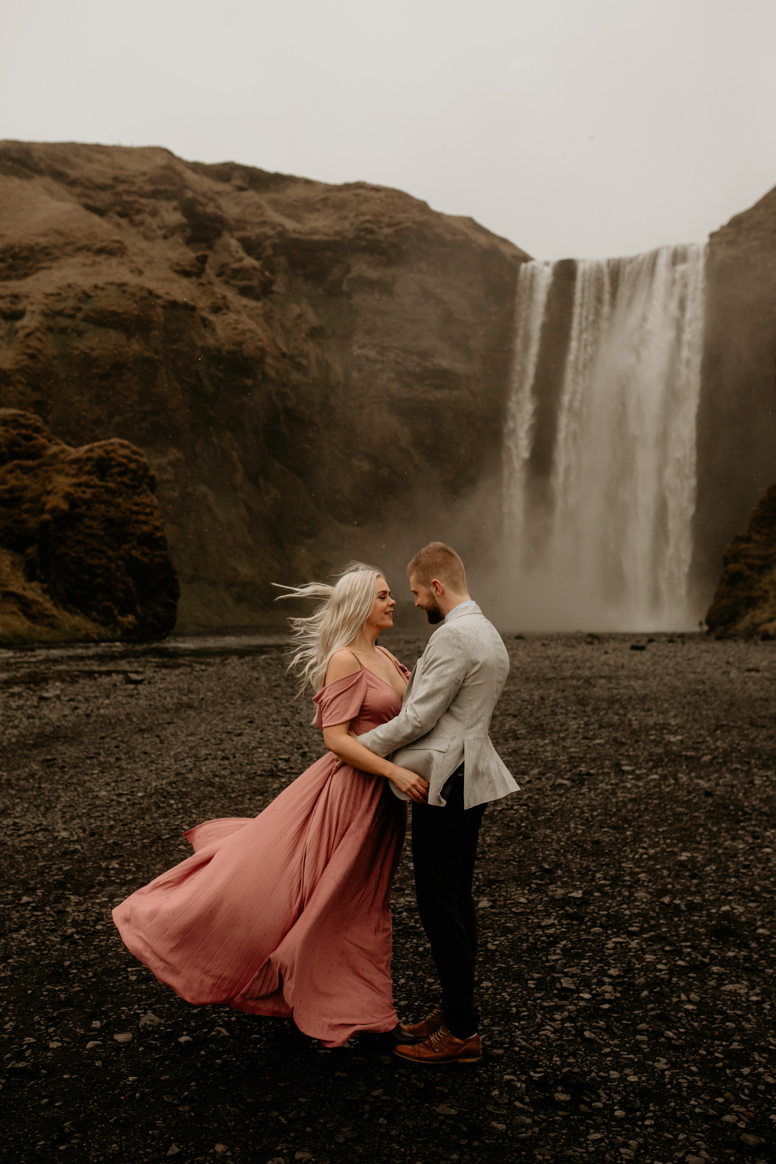 how to elope in iceland