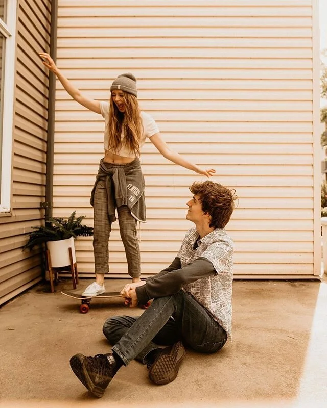 We&rsquo;re getting real board of lockdown about now 🛹 🛹🛹🛹🛹
&bull;
&bull;
&bull;
&bull;
&bull;
&bull;
&bull;
#belovedstories&nbsp;#dirtybootsandmessyhair#photobugcommunity#elopementphotographer&nbsp;#ohwowyes #authenticlovemag&nbsp;#pnwedding #o