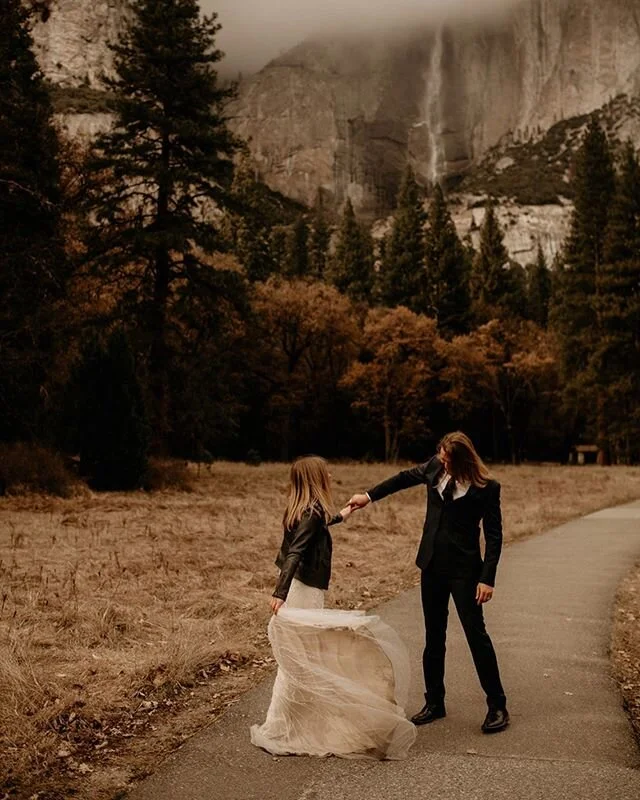 Sometimes self care is an everything bagel and a trip to Yosemite &bull;
&bull;
&bull;
&bull;
&bull;
#loveandwildhearts&nbsp;#justalittleloveinspo #belovedstories&nbsp;#dirtybootsandmessyhair #photobugcommunity#elopementphotographer&nbsp;#ohwowyes #a