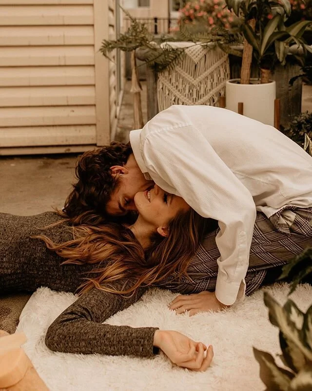 The neighbors be like &ldquo;plz stop making out on your porch guys, you&rsquo;re not starring in a Netflix original&rdquo;
&bull;
&bull;
&bull;
&bull;
&bull;
&bull;
 #Engagementshoot #elopement #destinationweddingphotographer #hippiebride #hippiewed