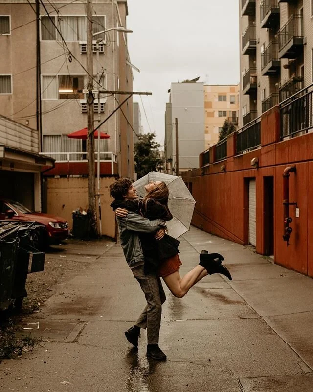 I was hoping that exercise would be my quarantine hobby but it turns out that it was self portraits and alcohol 🤷&zwj;♀️🤷&zwj;♀️
&bull;
&bull;
&bull;
&bull;
&bull;

#belovedstories&nbsp;#dirtybootsandmessyhair#photobugcommunity#elopementphotographe