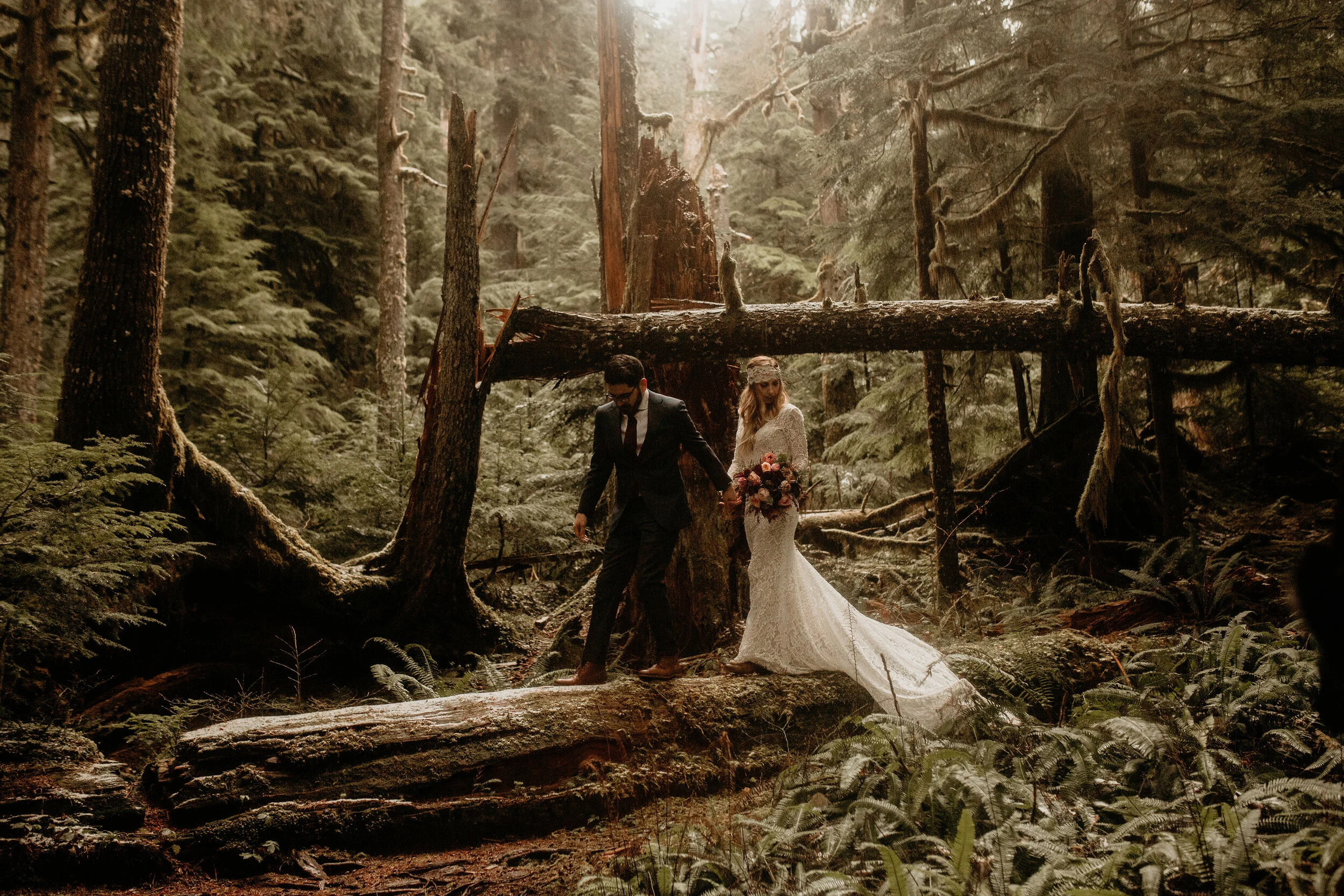 Mount-Rainier-Elopement-Photography-BreeAnna-Lasher-The-Romantics-172.jpg