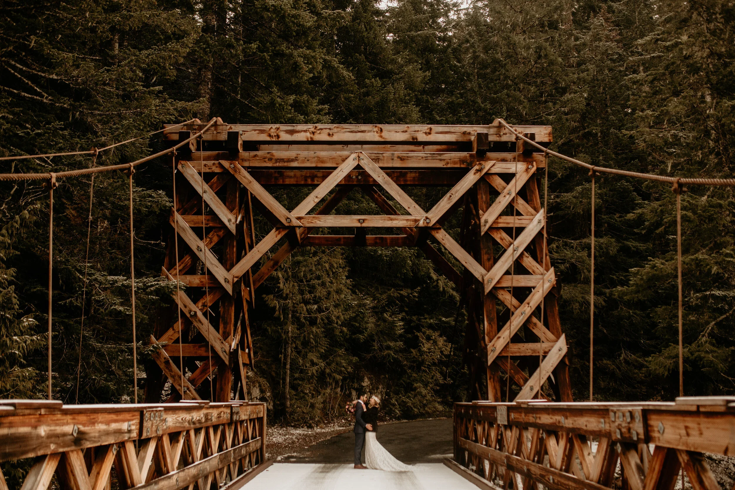 Mount-Rainier-Elopement-Photography-BreeAnna-Lasher-The-Romantics-10.jpg