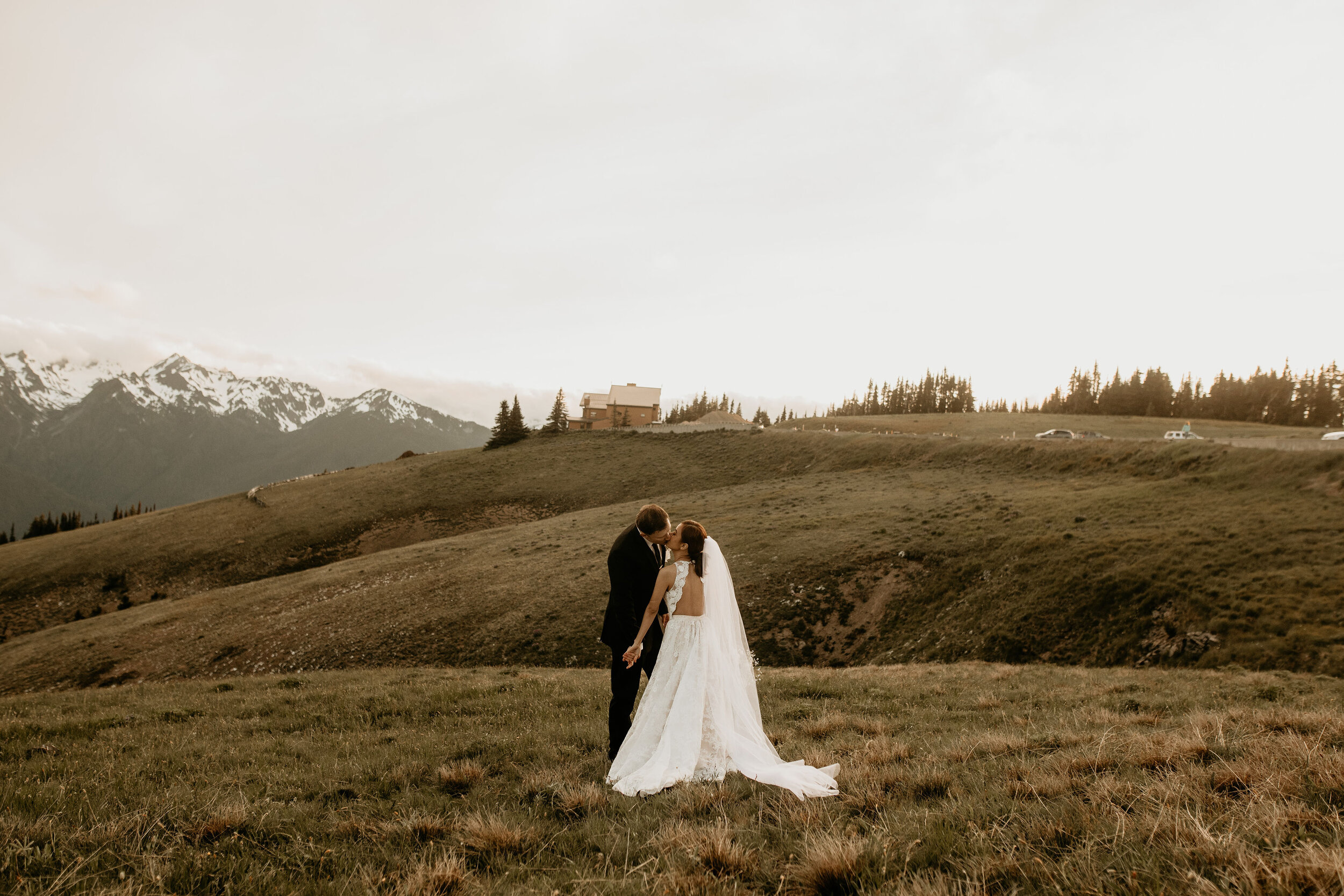 Mount-Rainier-Elopement-Photography-BreeAnna-Lasher-The-Romantics-10.jpg