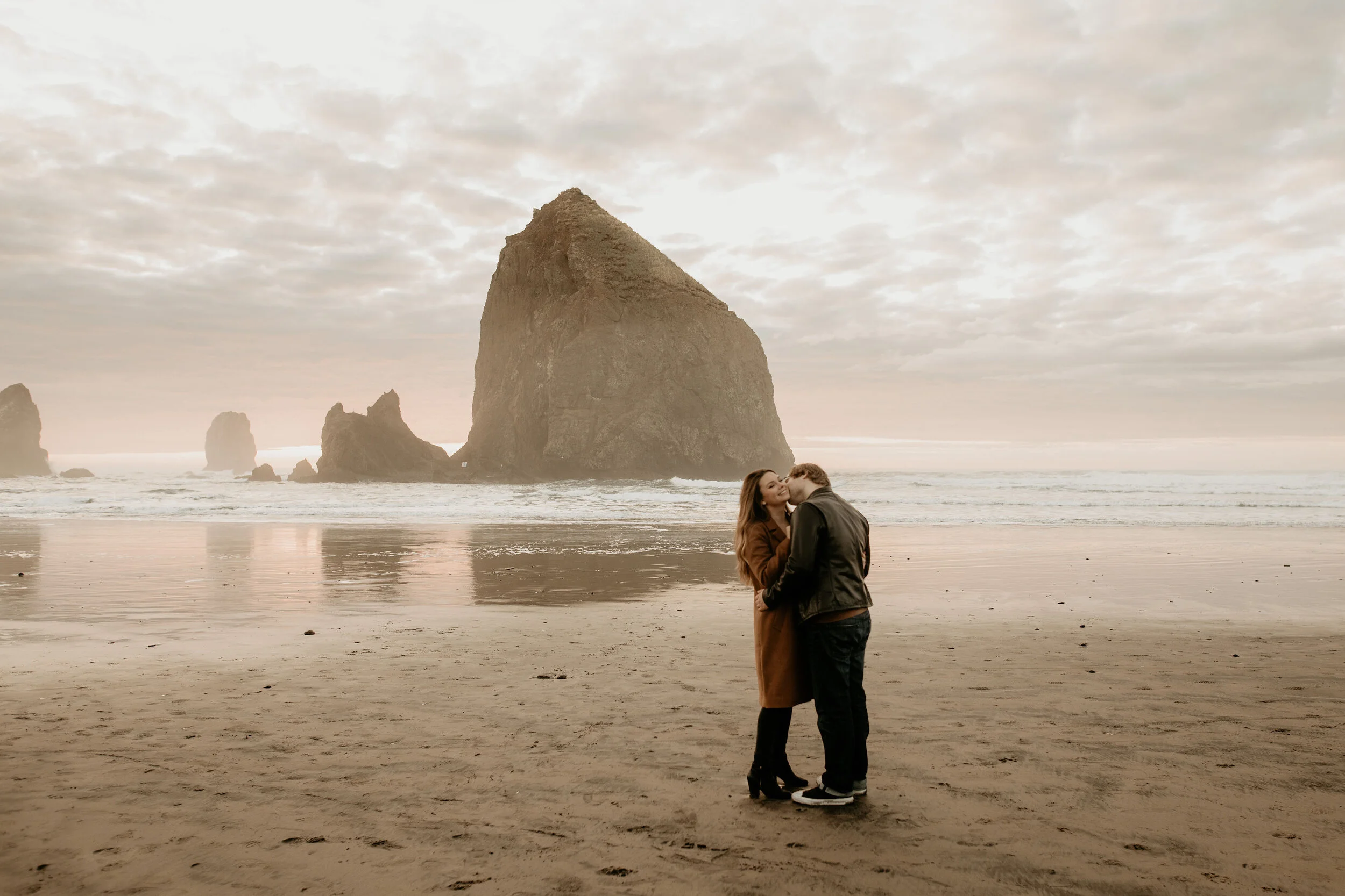 cannon-beach-oregon-engagement-photography-breeanna-lasher-35.jpg