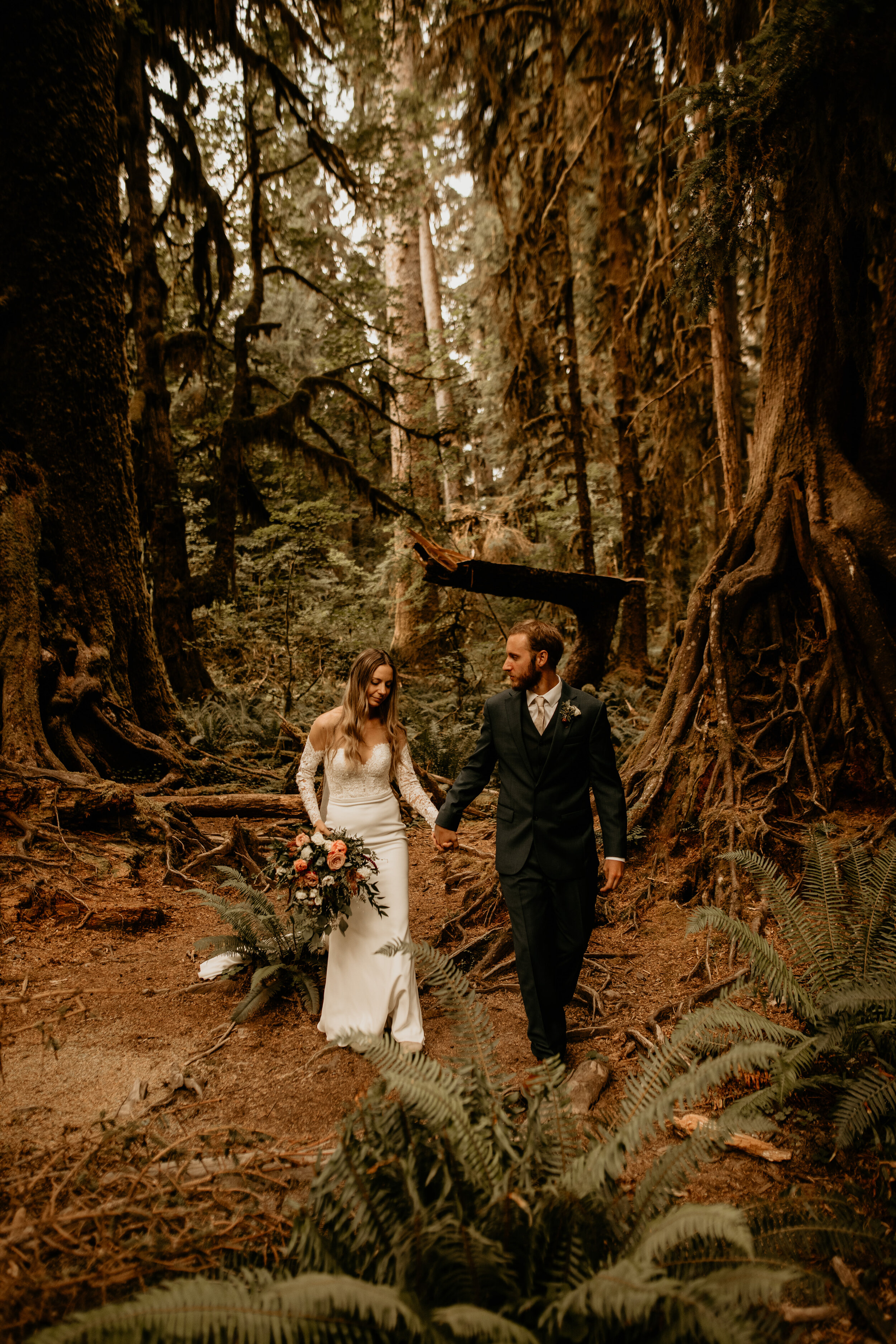 Hoh-Rainforest-Elopement-Photographer-BreeAnna-Lasher-137.jpg