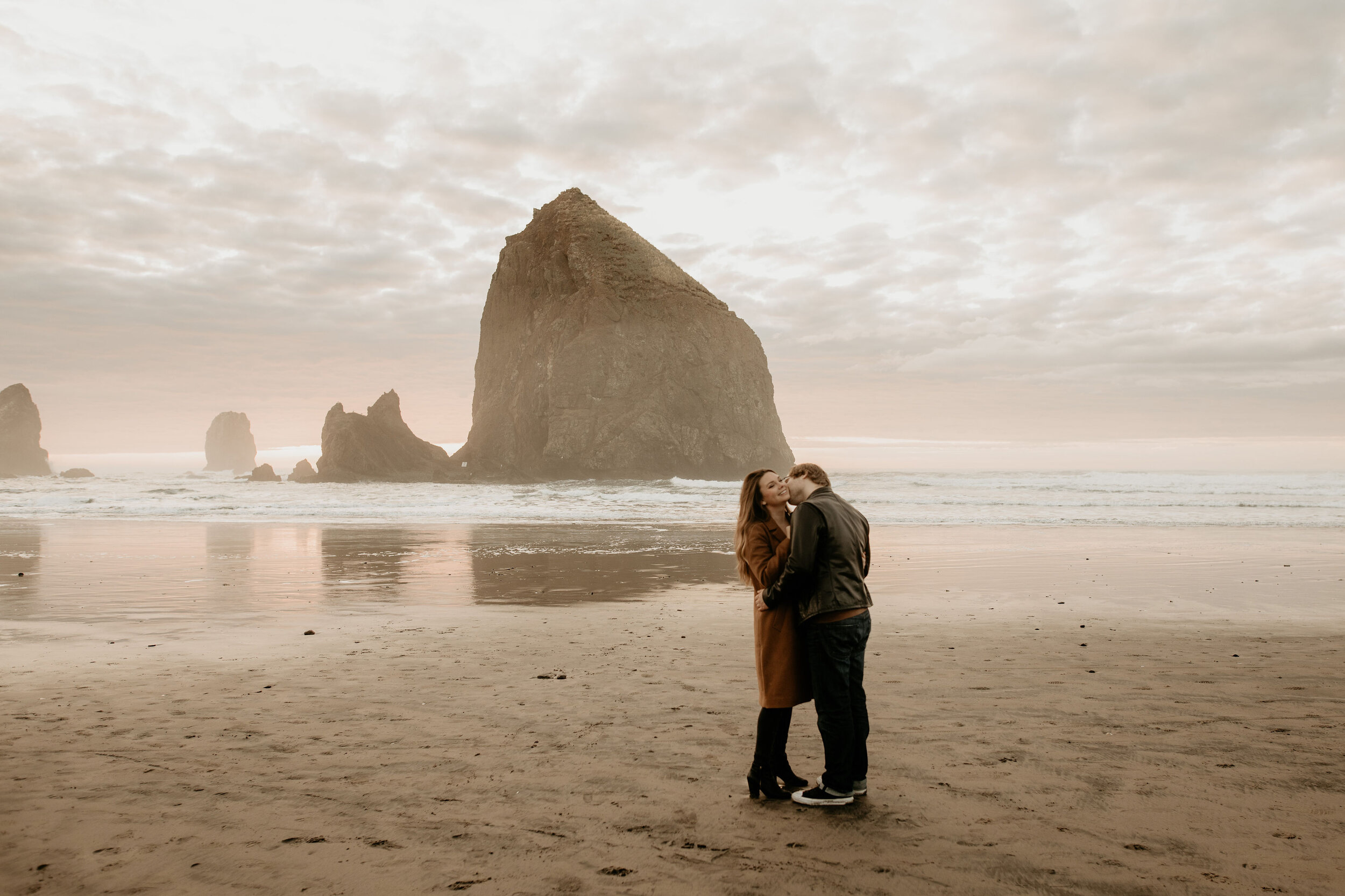 cannon-beach-oregon-engagement-photography-breeanna-lasher-35.jpg