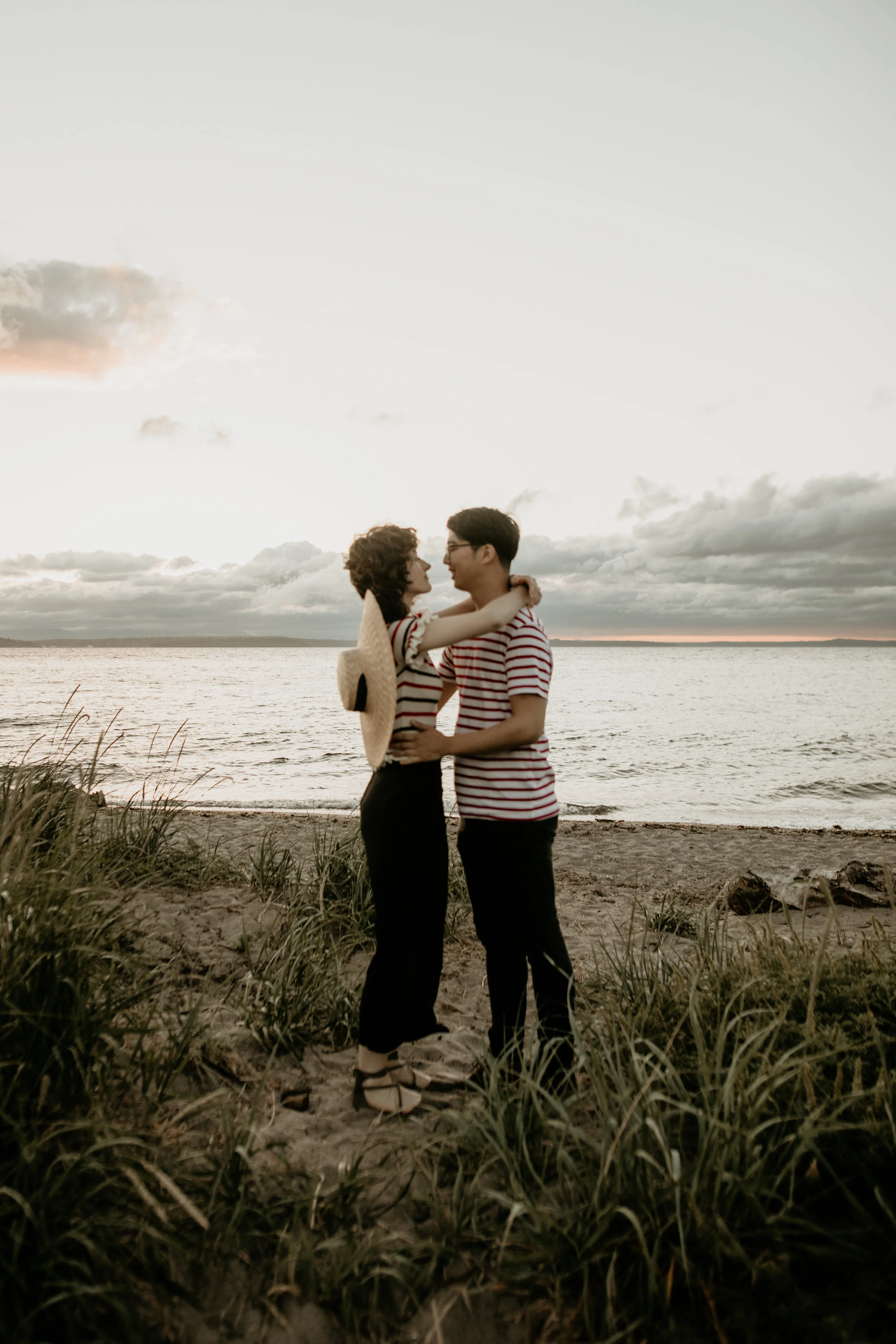 alki-beach-engagement-photos-sarah-and-Daniel-192.jpg