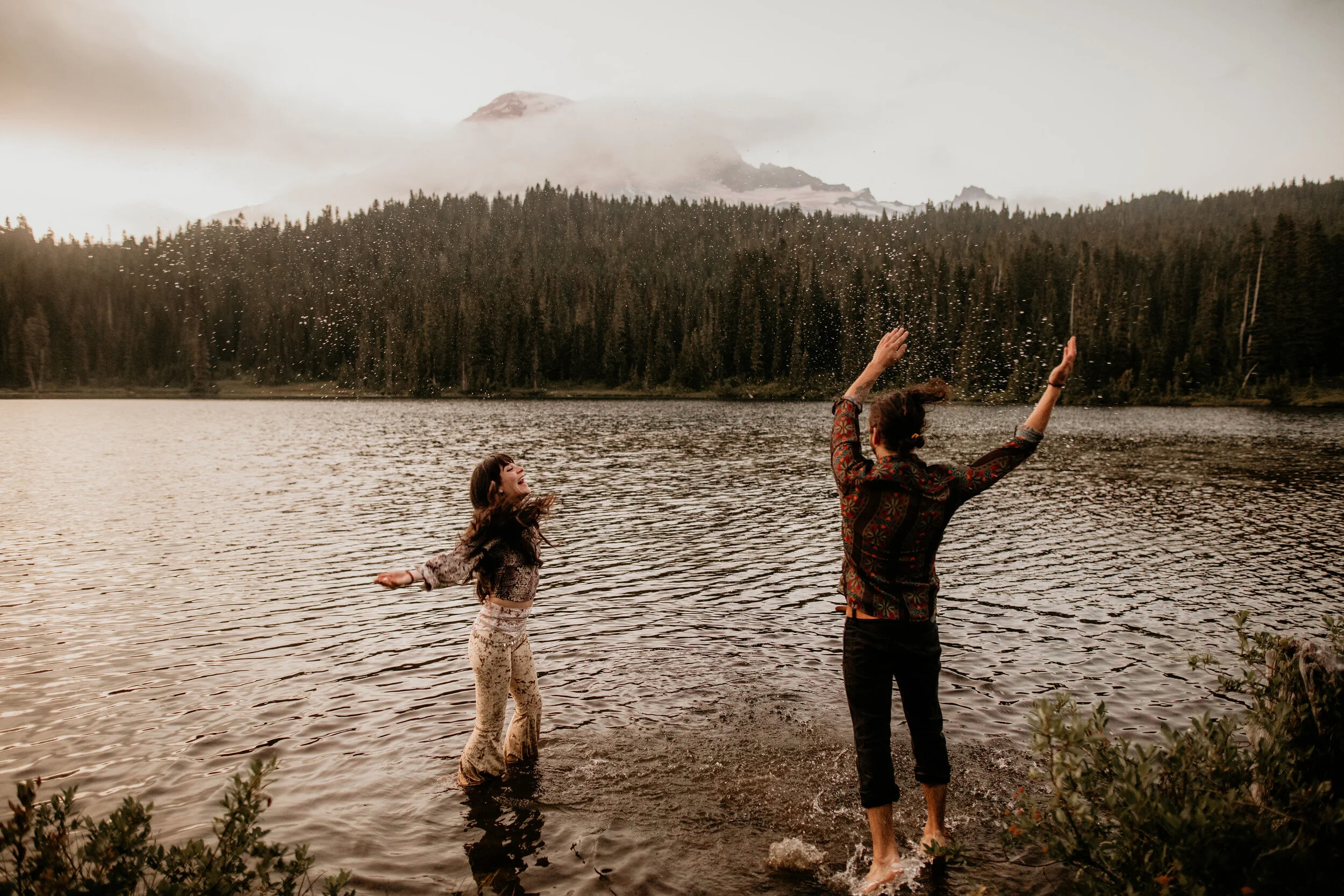 mount-rainier-reflection-lake-engagement-photographer-breeanna-lasher-180 (1).jpg