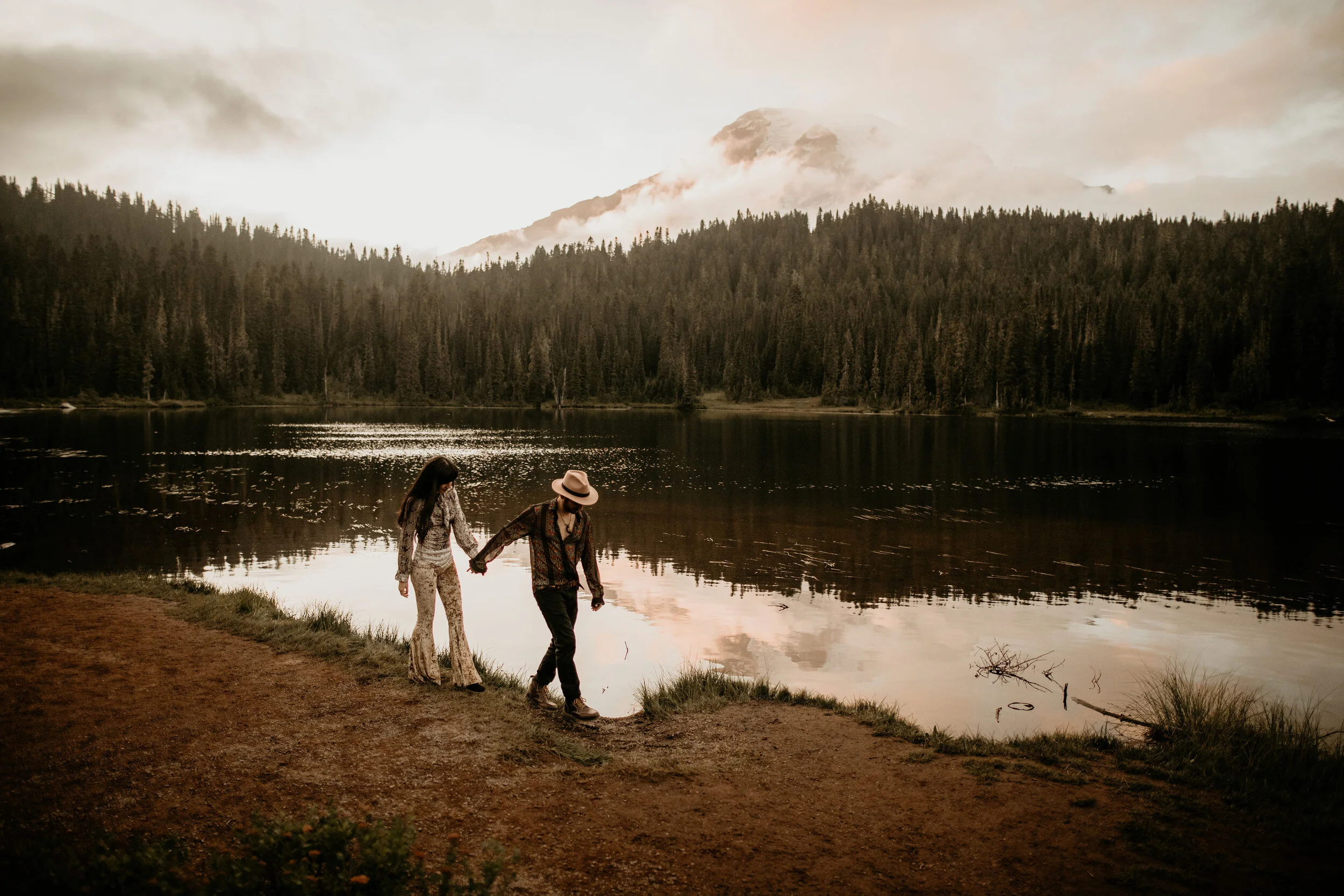 mount-rainier-reflection-lake-engagement-photographer-breeanna-lasher-135.jpg