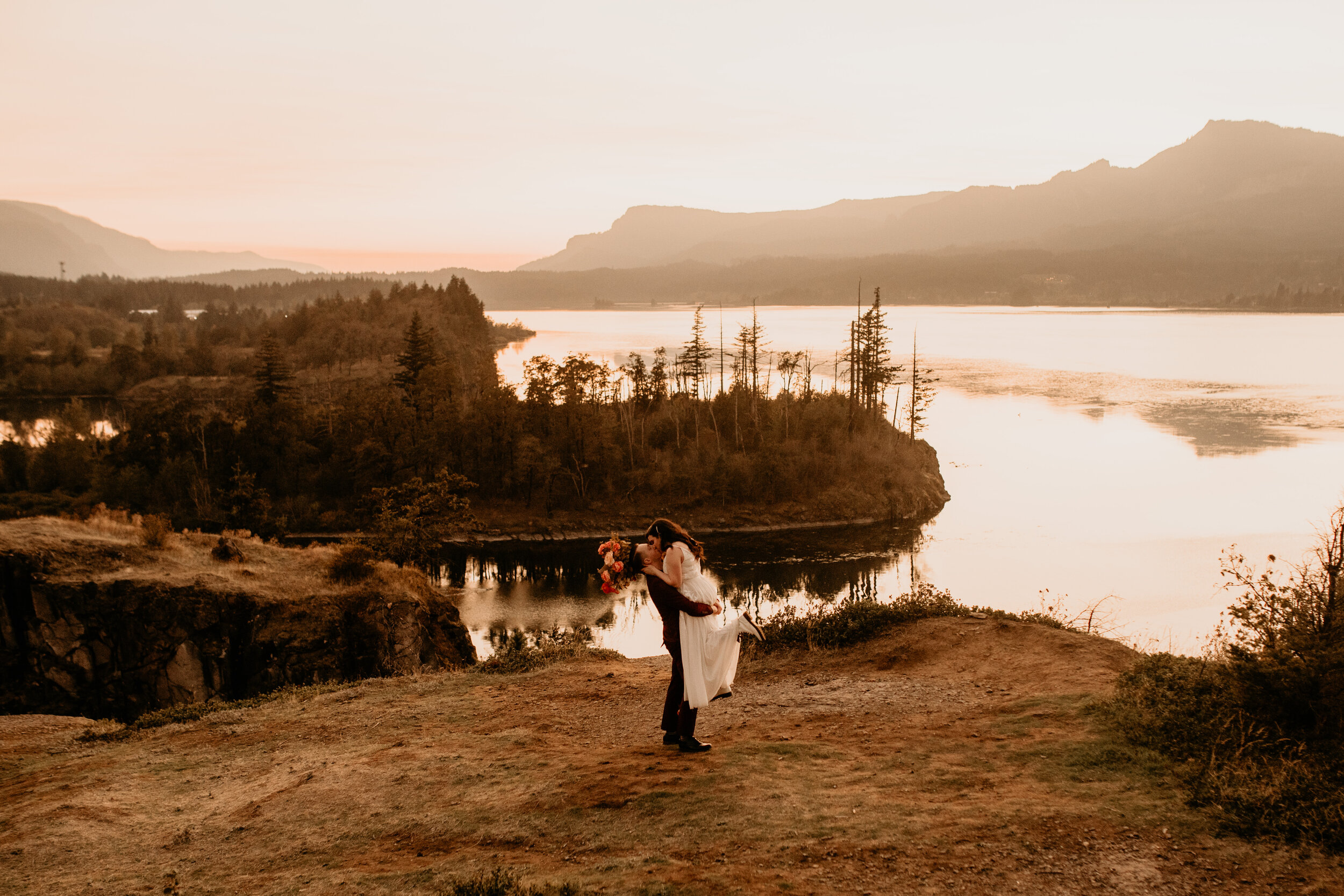 San-Juan-Island-Elopement-First-Look-116 (1).jpg