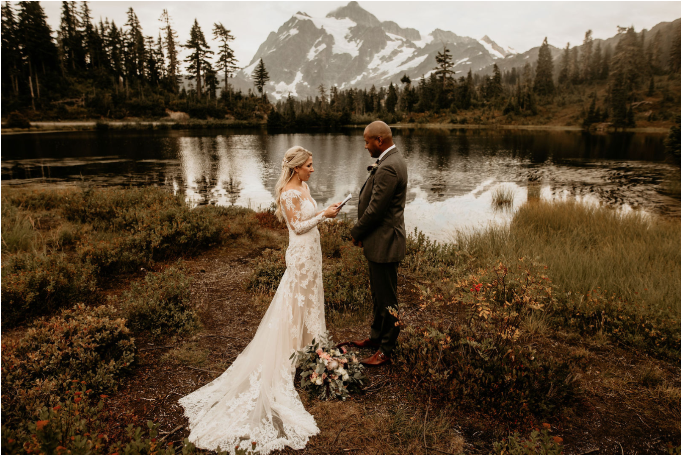 very short walk to lake! Very close to several lakes! lots of cute places to rent pretty close to here!