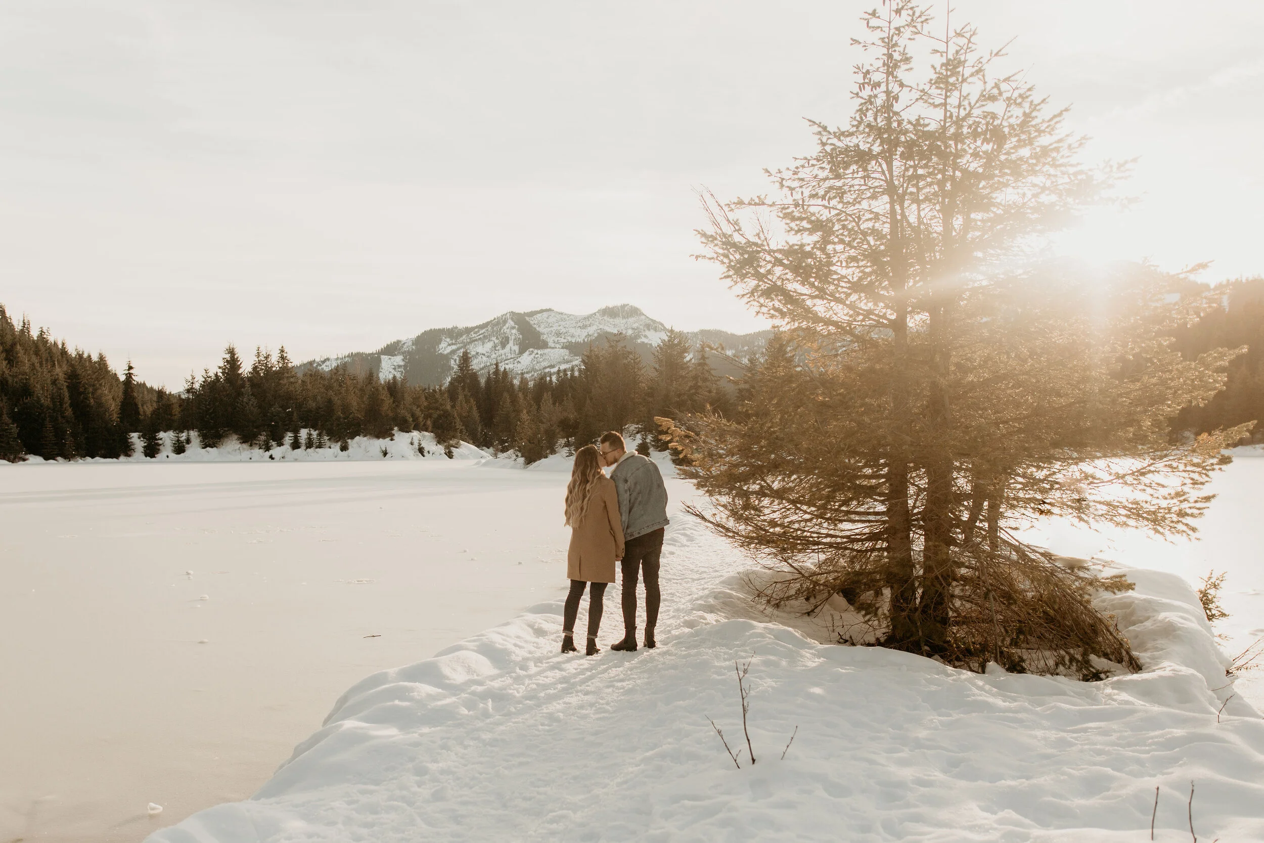Gold-creek-pond-snoqualmie-engagement-photos-breeanna-lasher-4.jpg