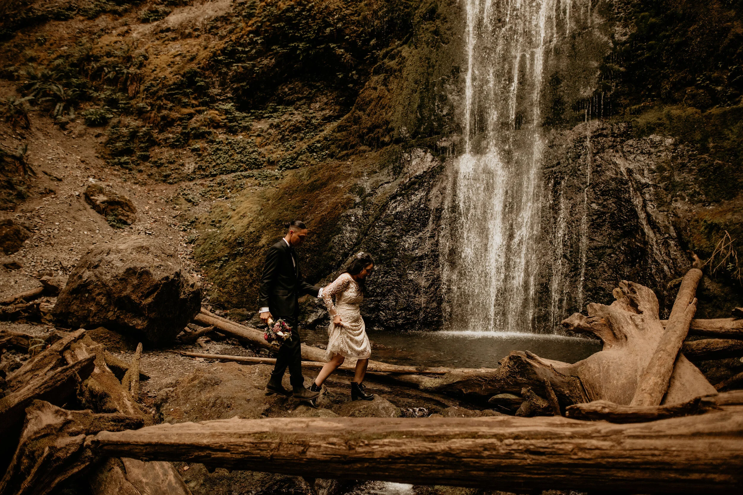 Lake-crescent-marymere-falls-elopement-photography-breeanna-lasher-Portriats-127.jpg