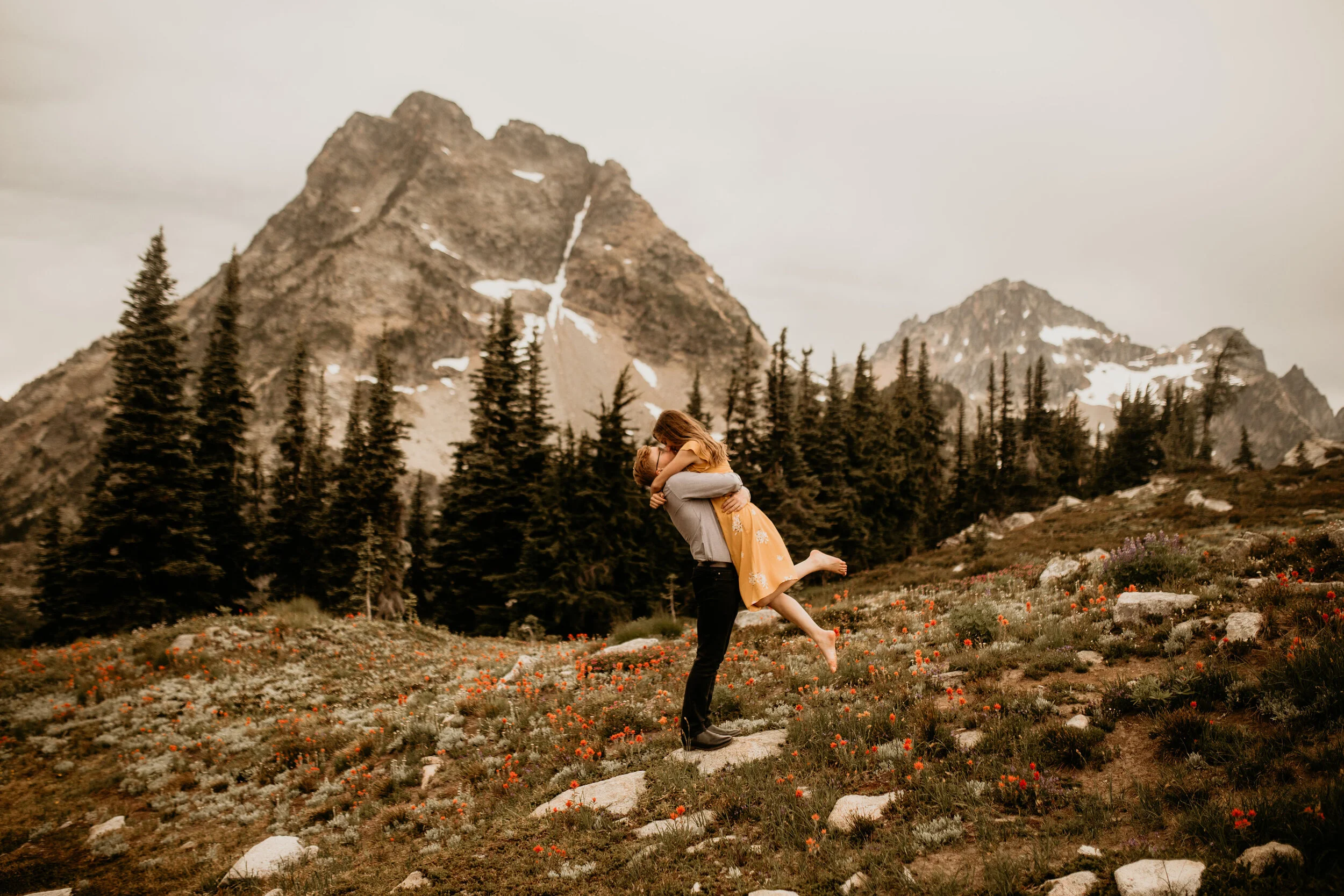 North-cascades-engagement-photos-heather-maple-pass-sam-Kori-205.jpg